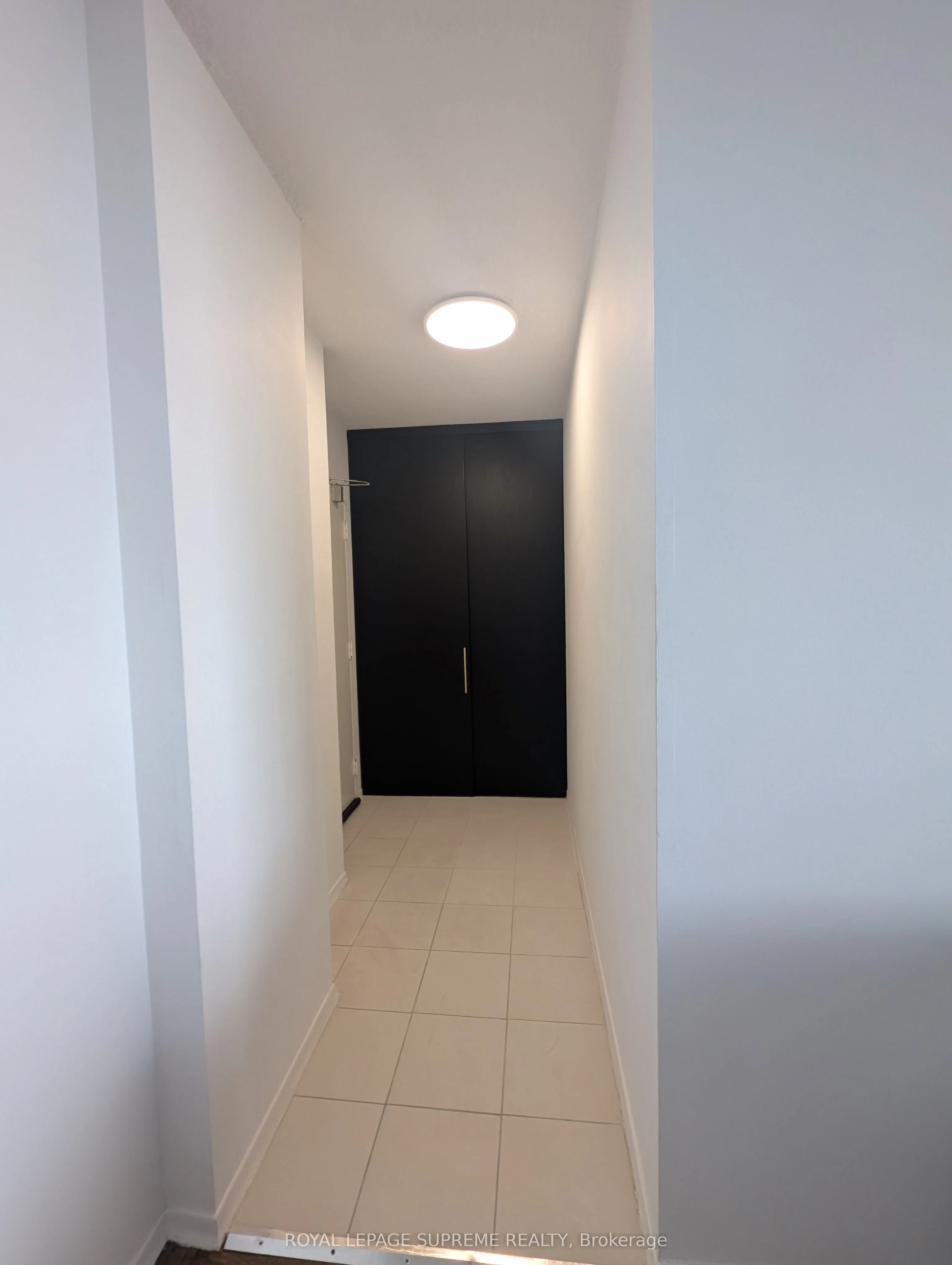 541 Blackthorn Avenue, #1514