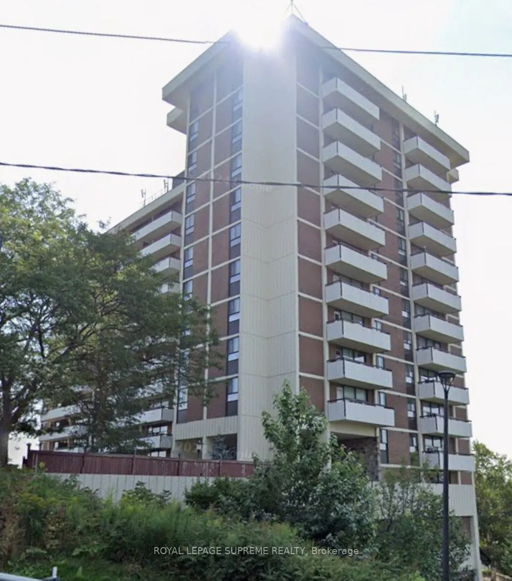 541 Blackthorn Avenue, #1514