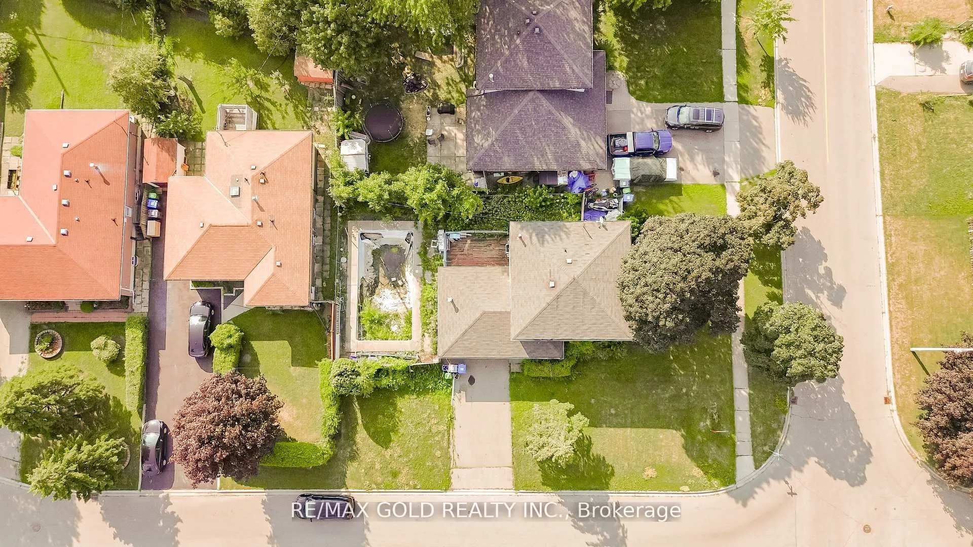1 Dartnell Place