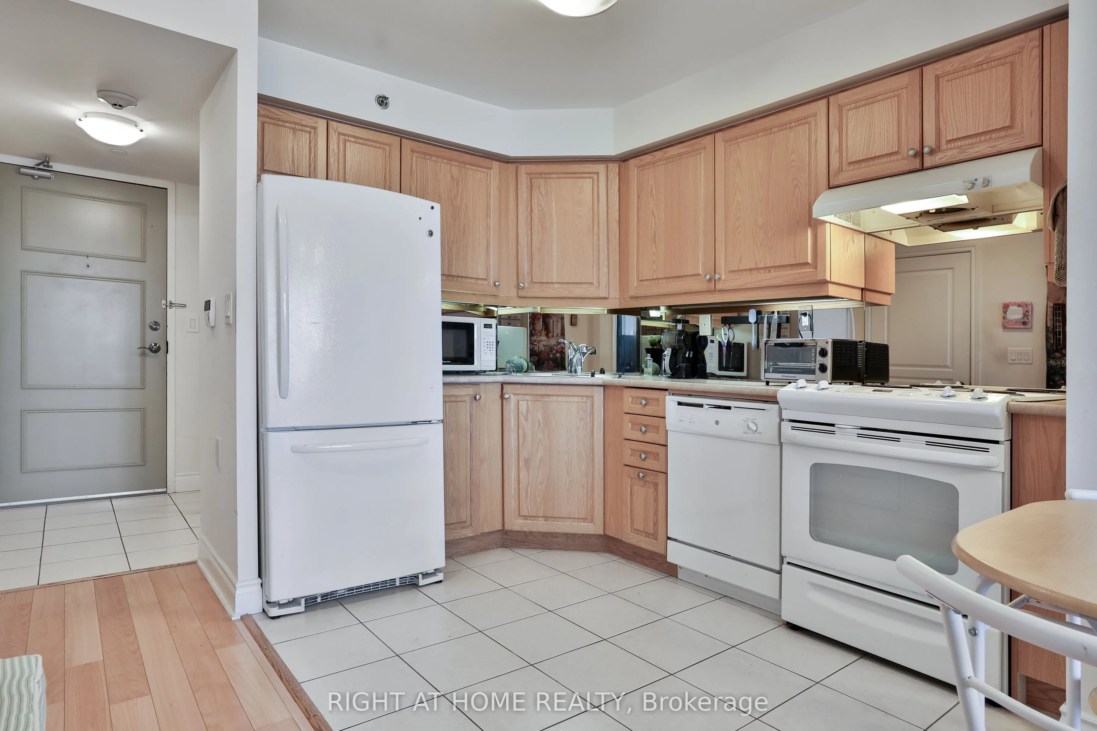 3 Marine Parade Drive, #707