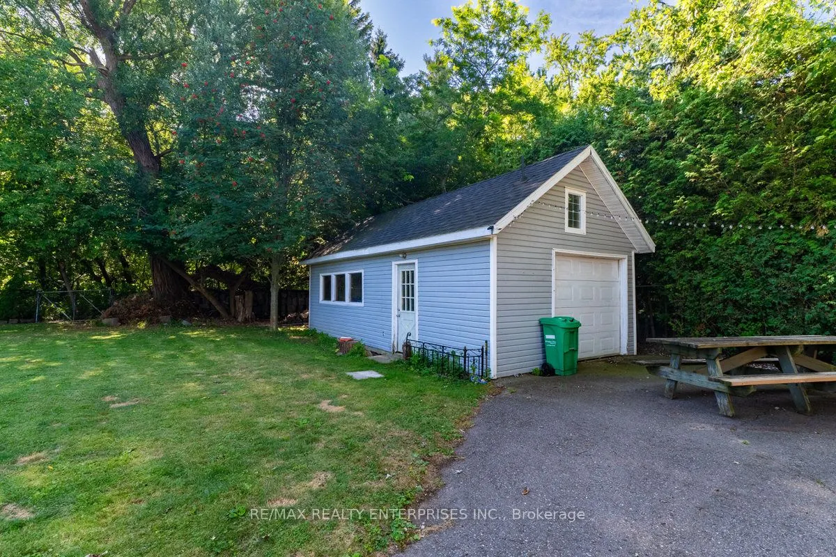708 Montbeck Crescent