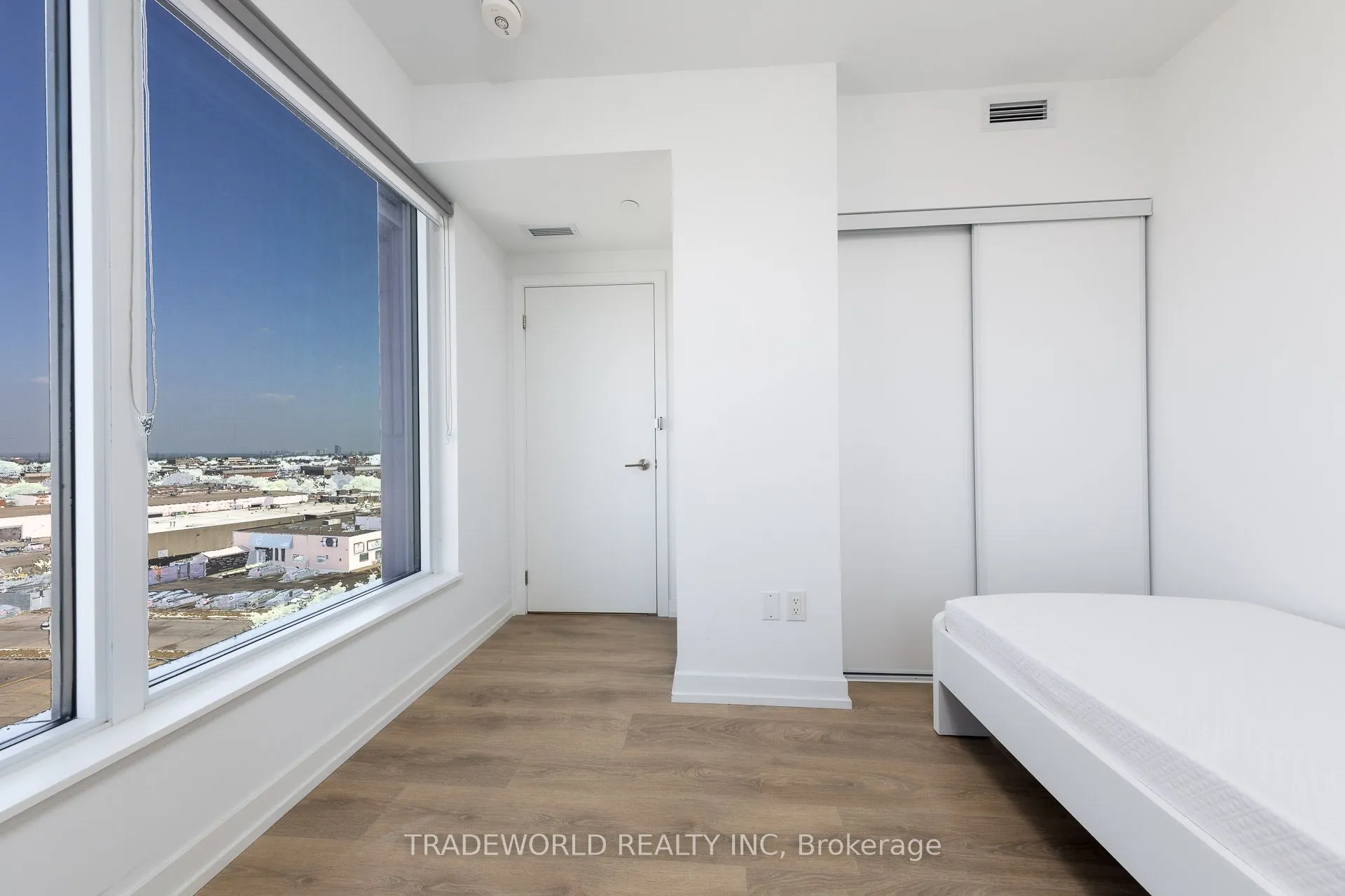 1100 Sheppard Avenue W, #826