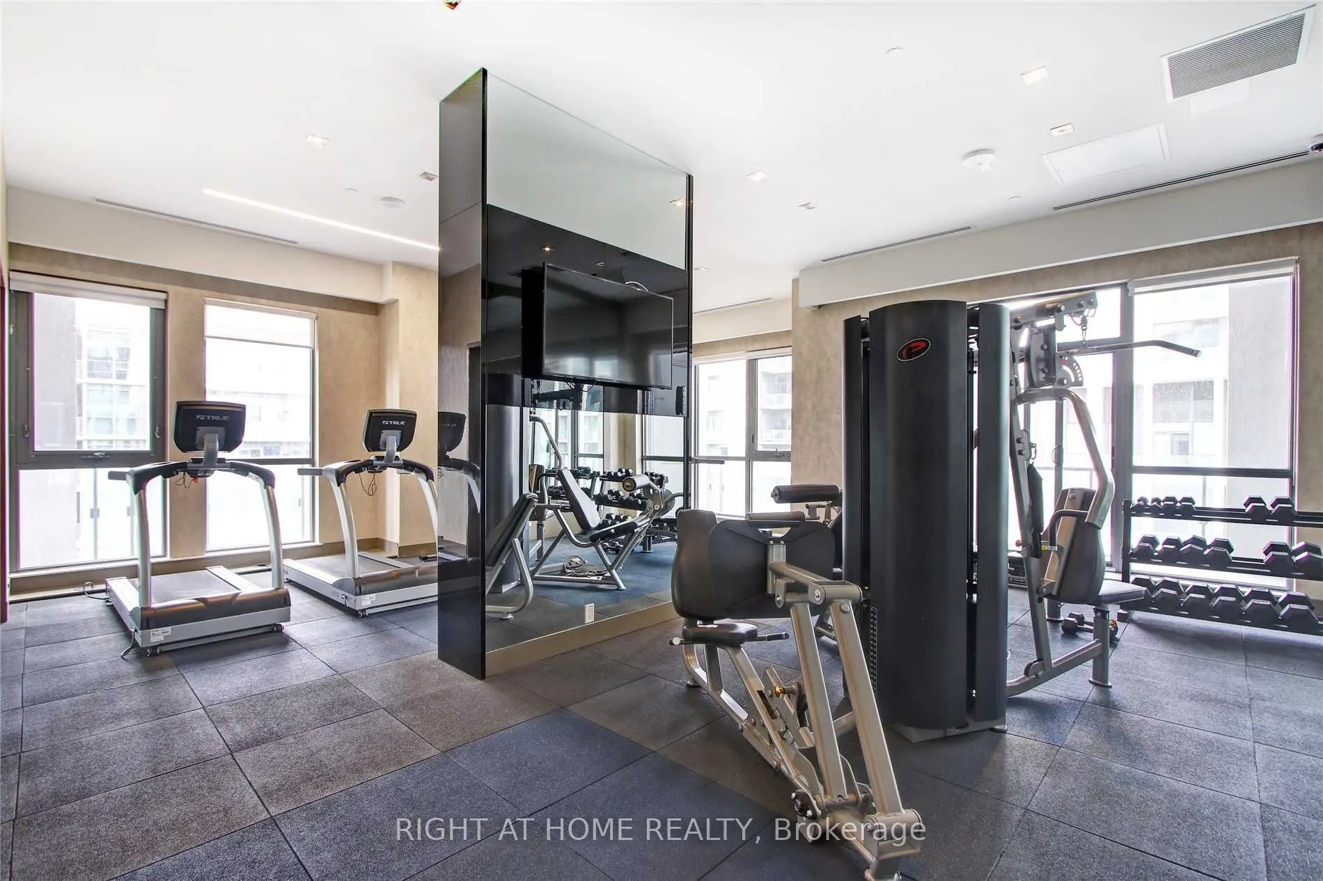 17 Zorra Street, #1702