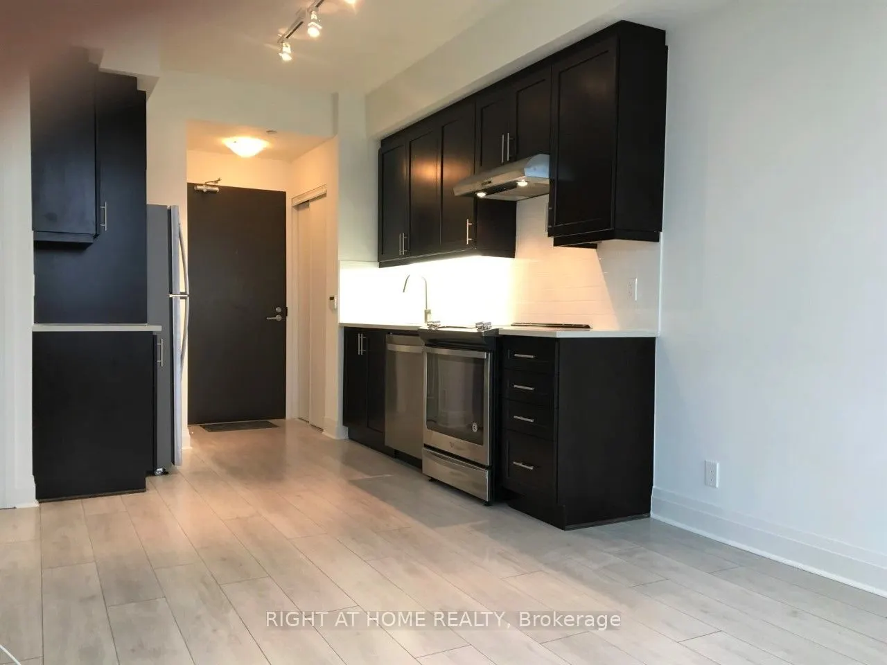 17 Zorra Street, #1702