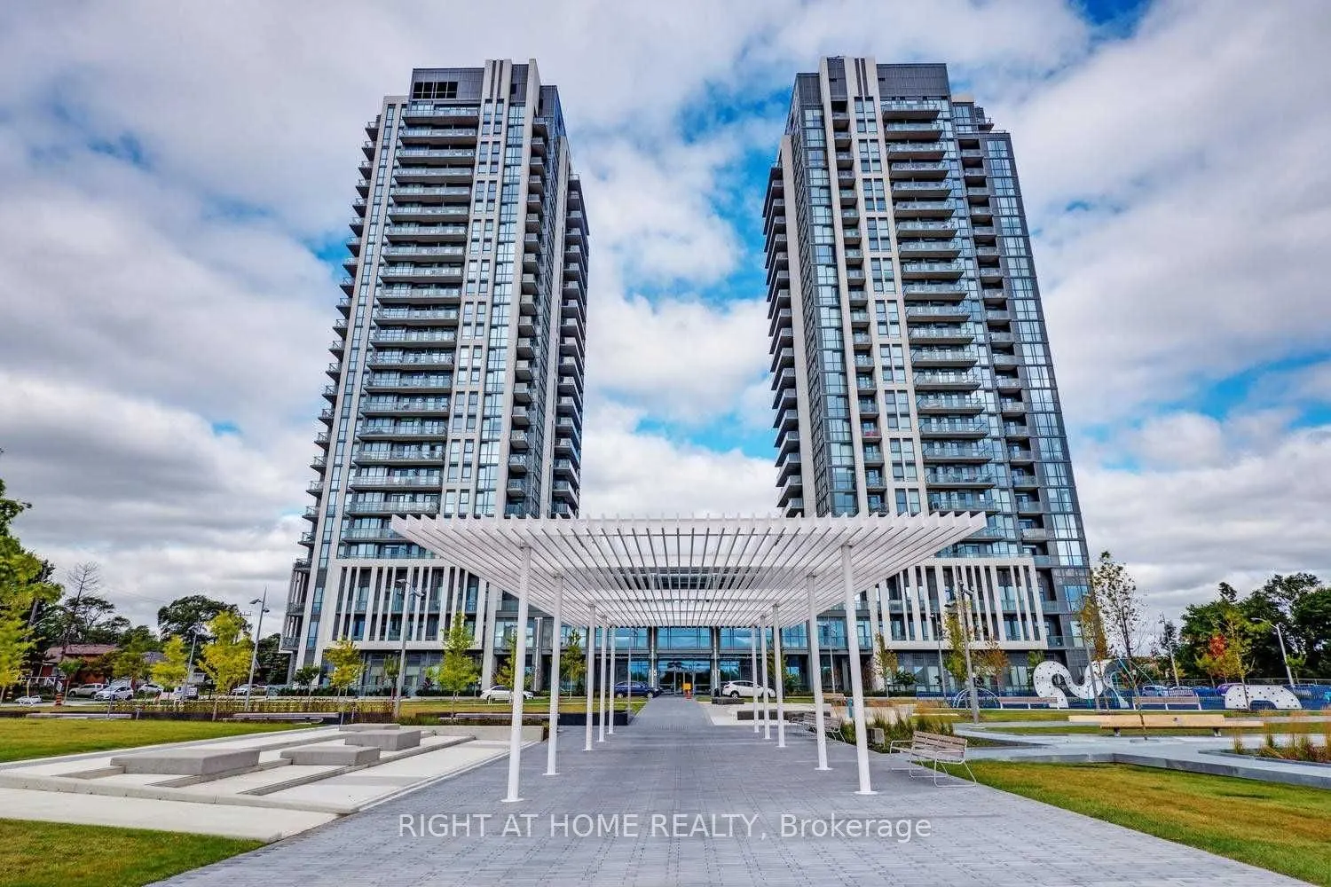 17 Zorra Street, #1702