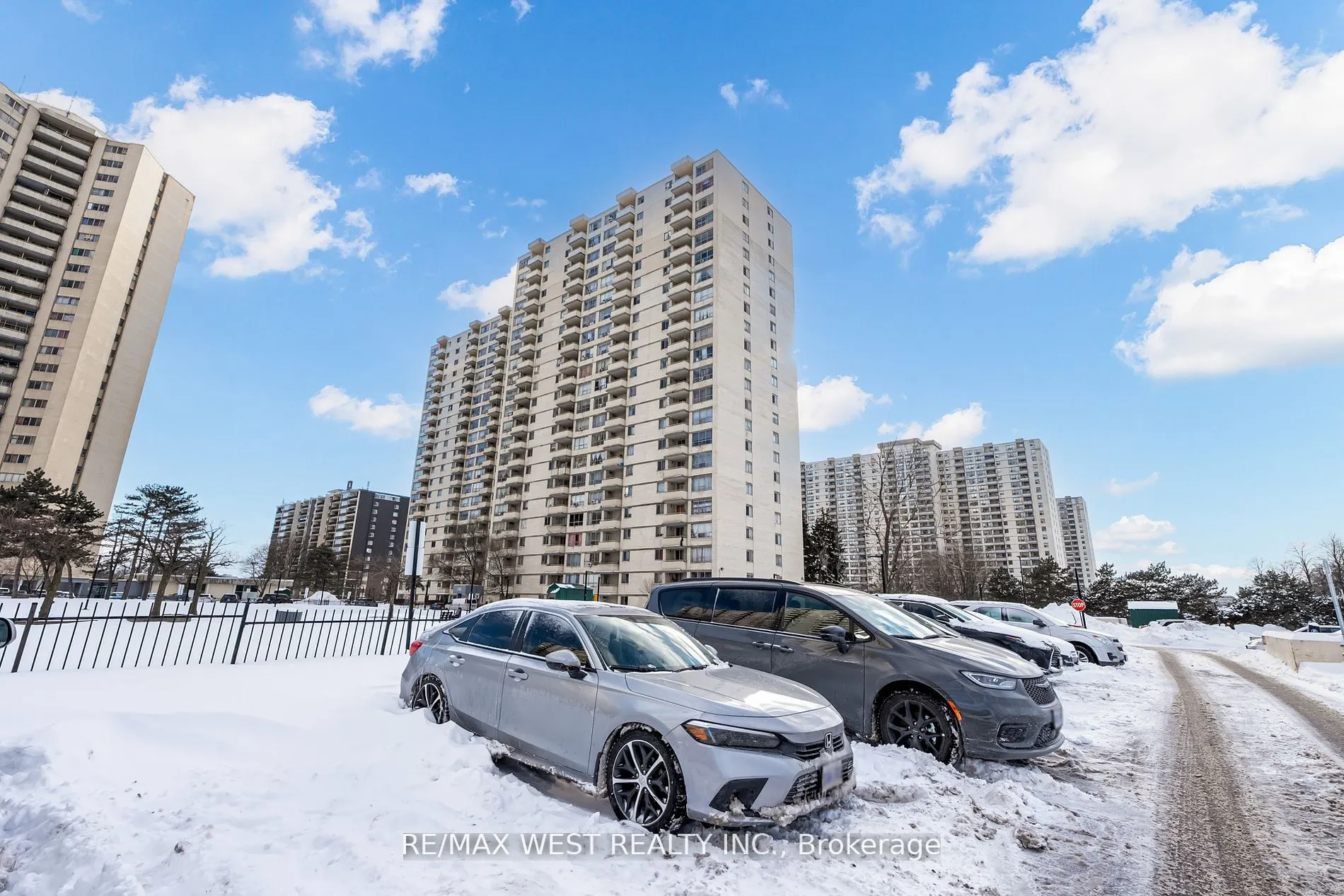 340 Dixon Road, #209
