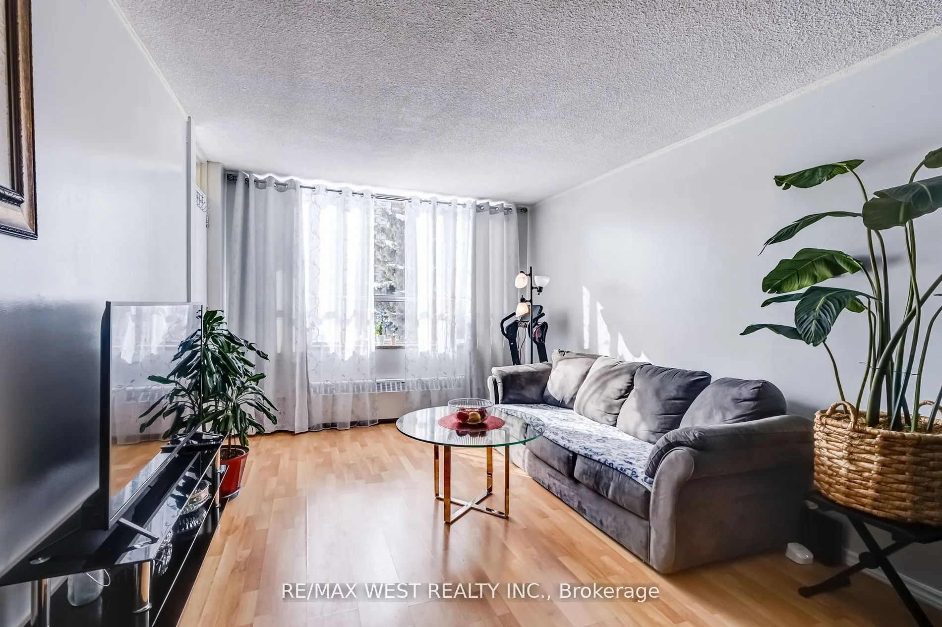 340 Dixon Road, #209