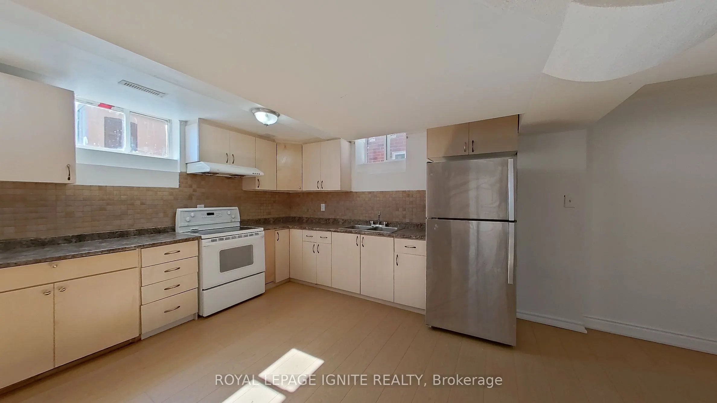 63 Eastbrook Way