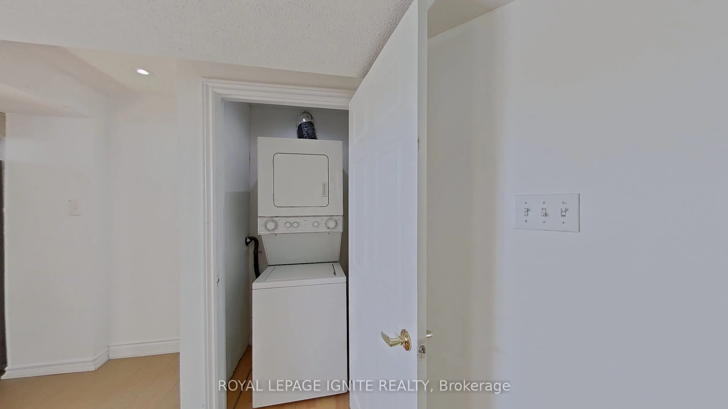 63 Eastbrook Way