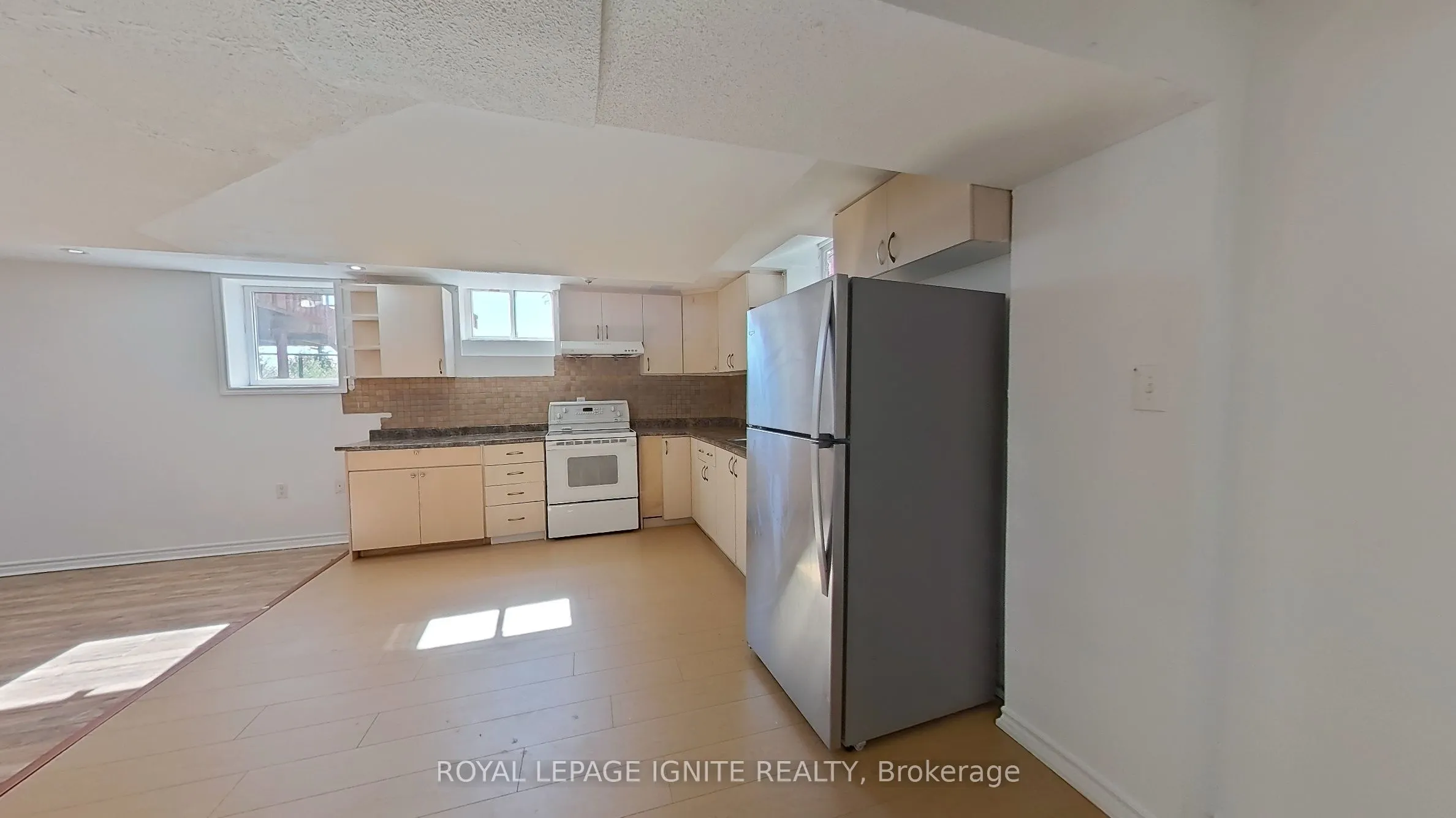 63 Eastbrook Way