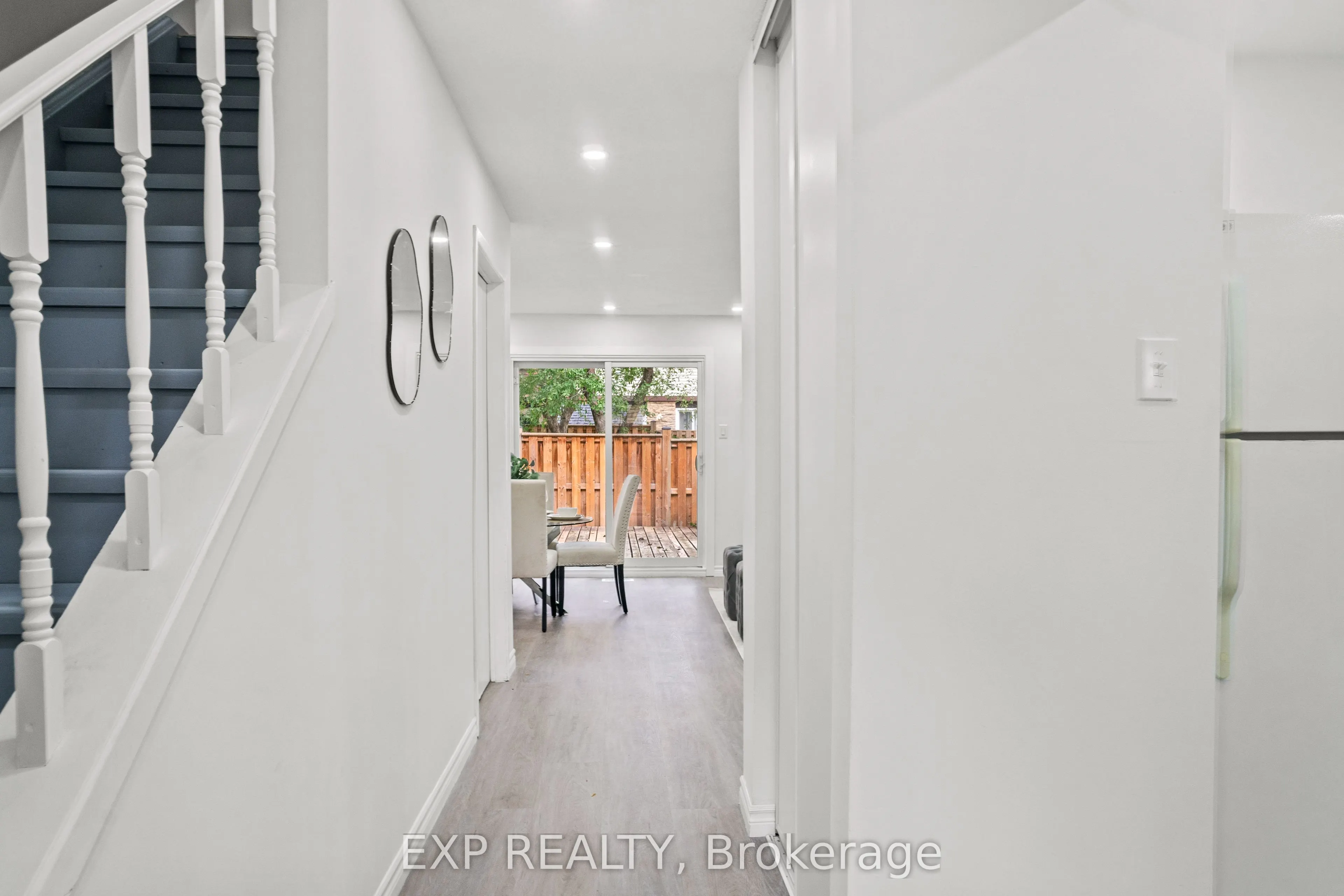 45 Hansen Road N, #122