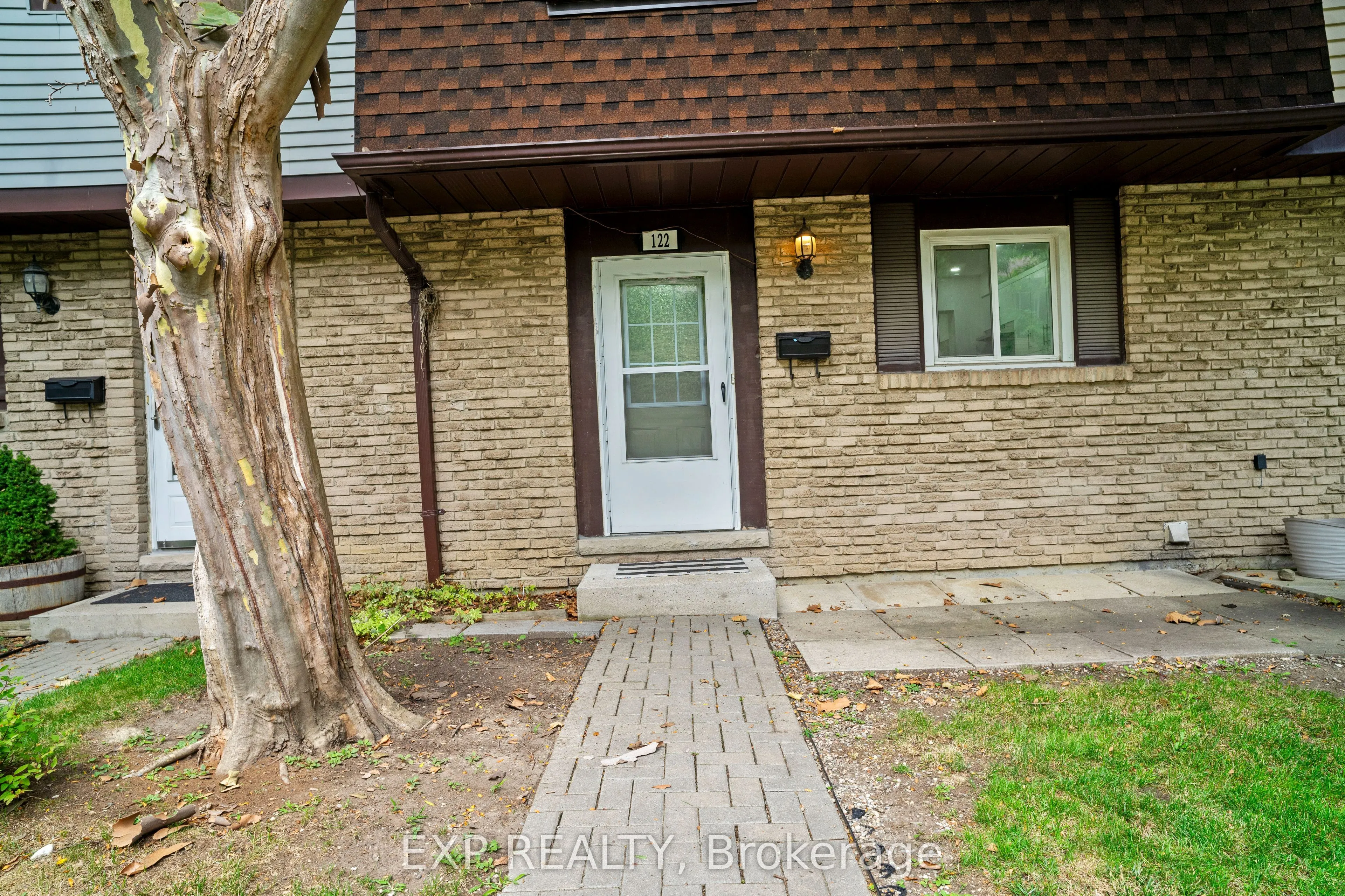 45 Hansen Road N, #122