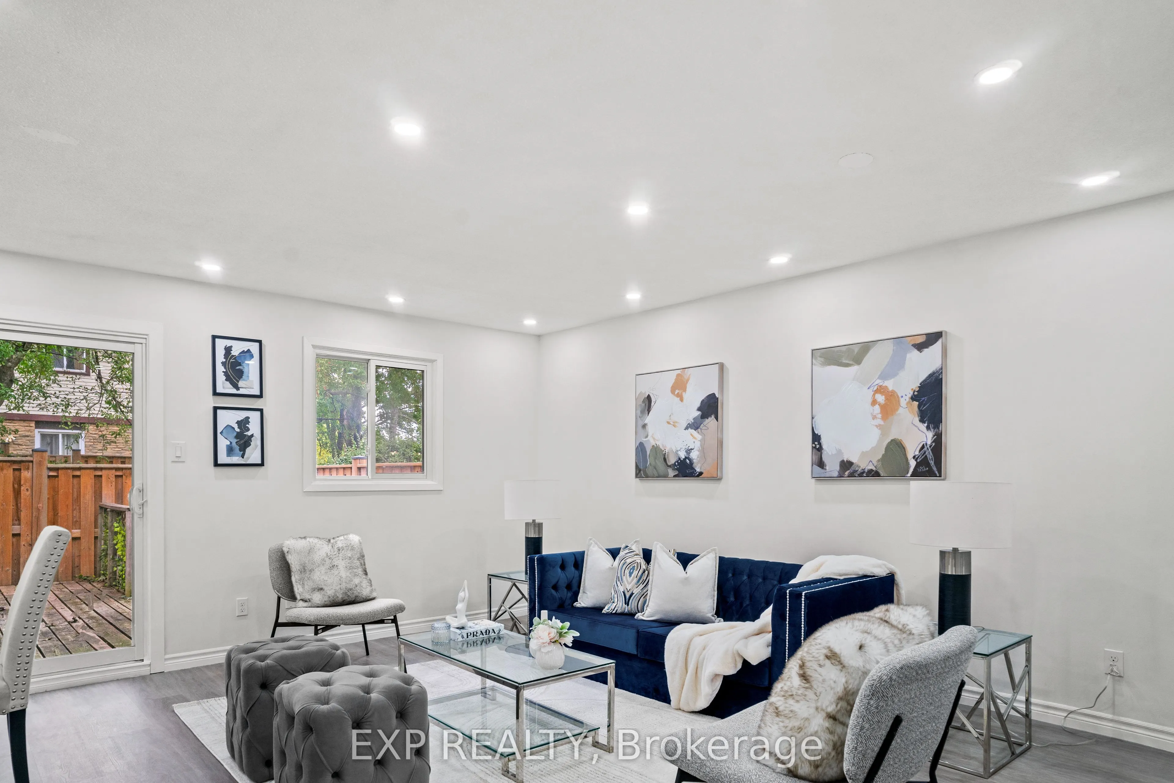 45 Hansen Road N, #122