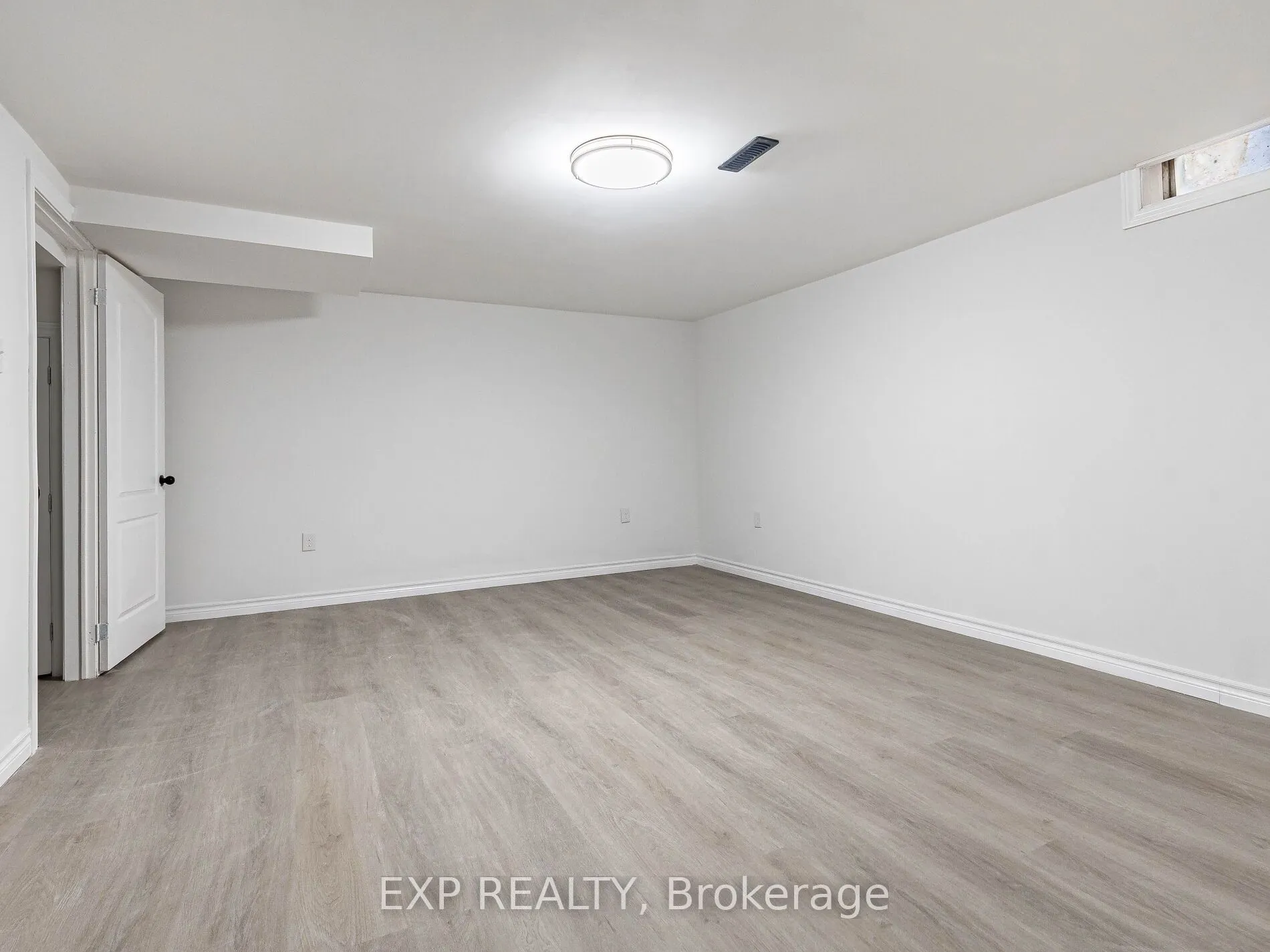 45 Hansen Road N, #122