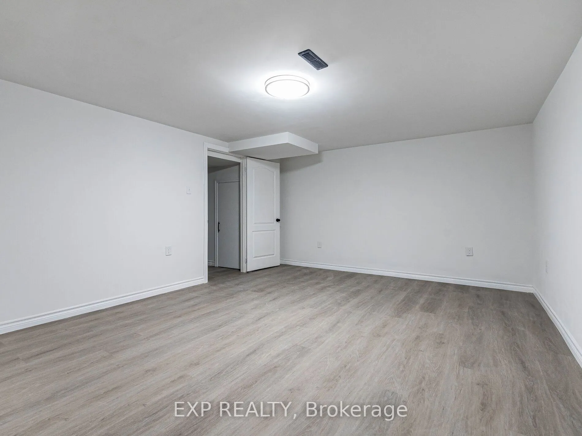 45 Hansen Road N, #122