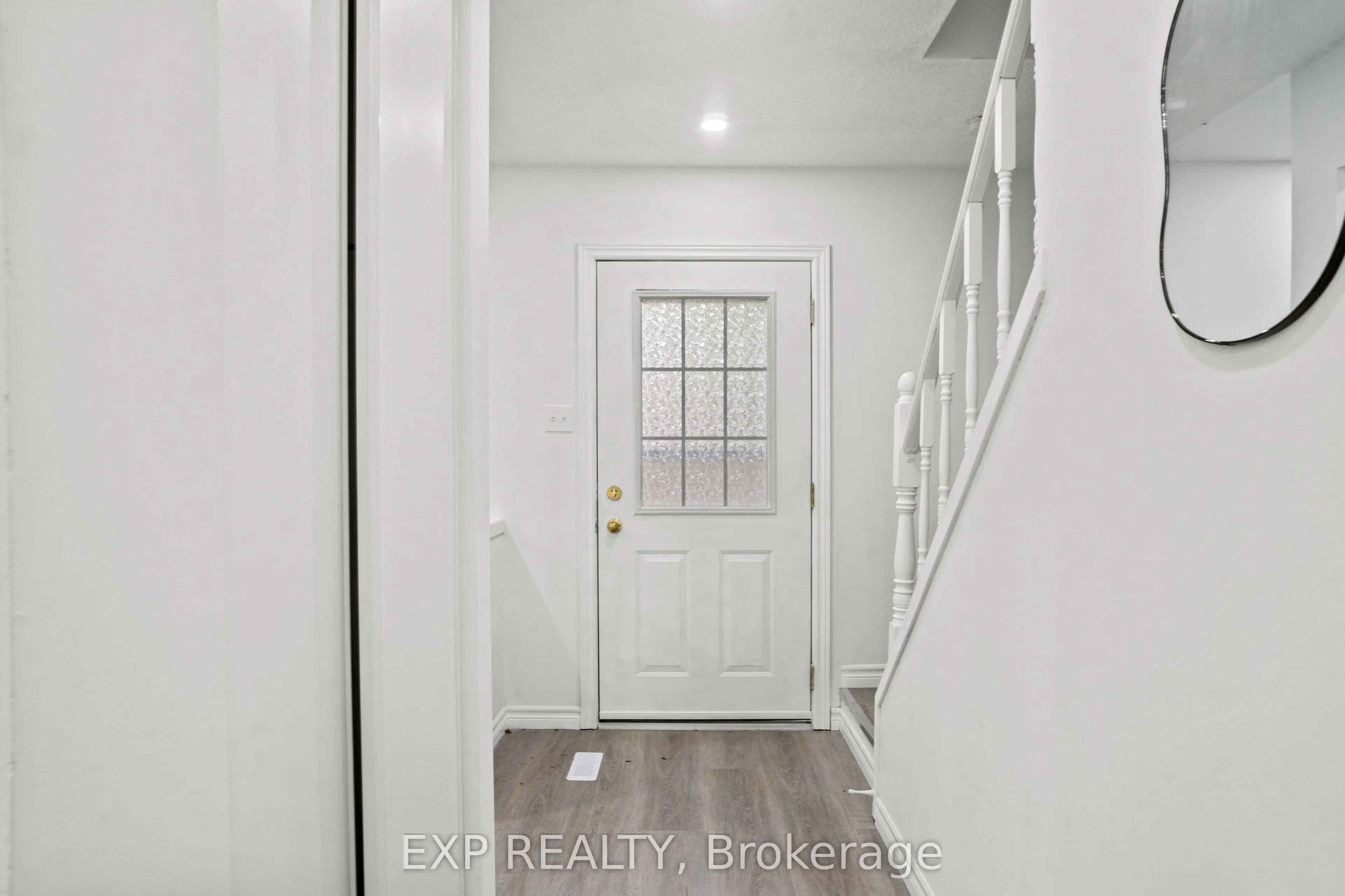 45 Hansen Road N, #122