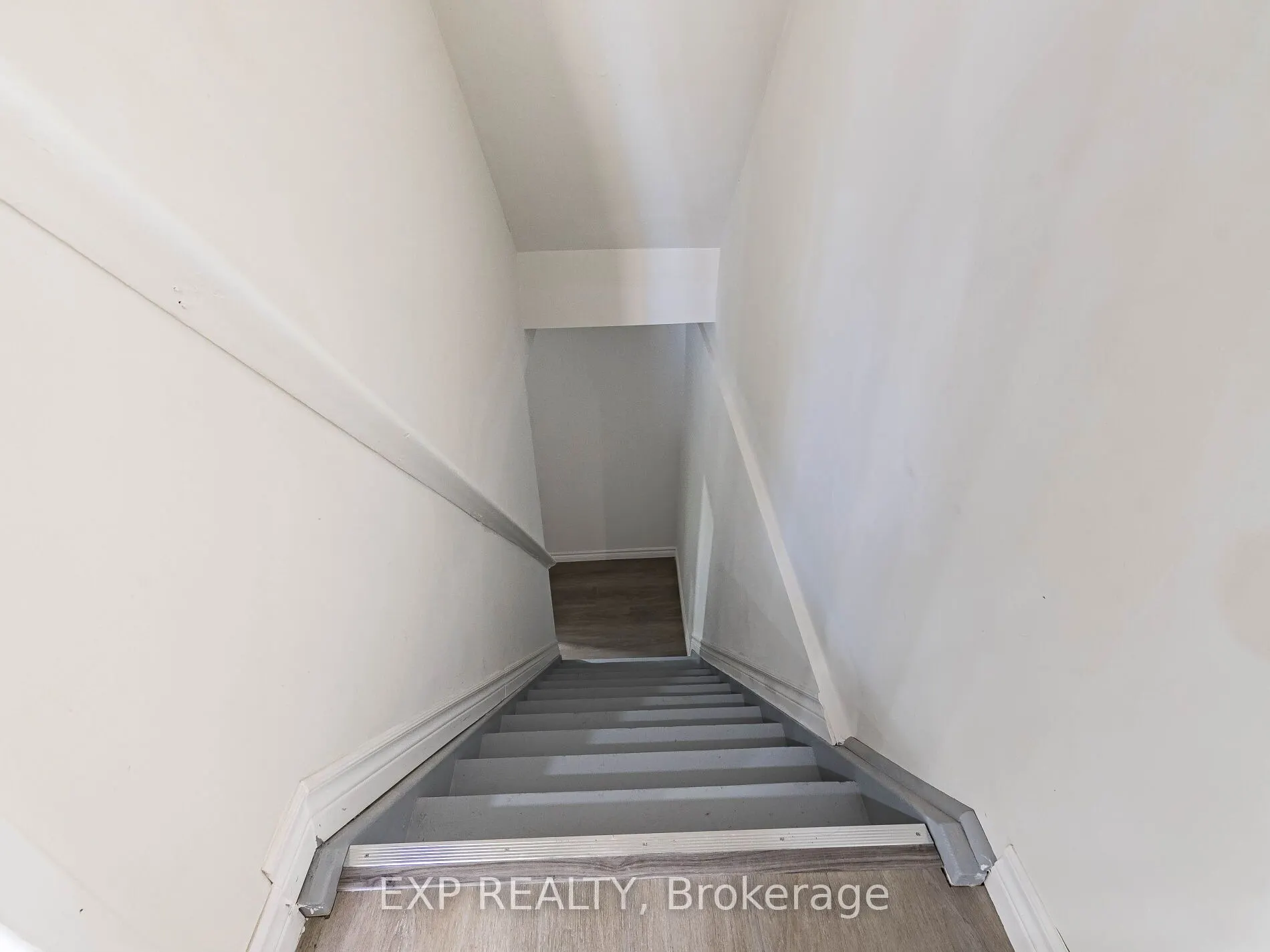 45 Hansen Road N, #122