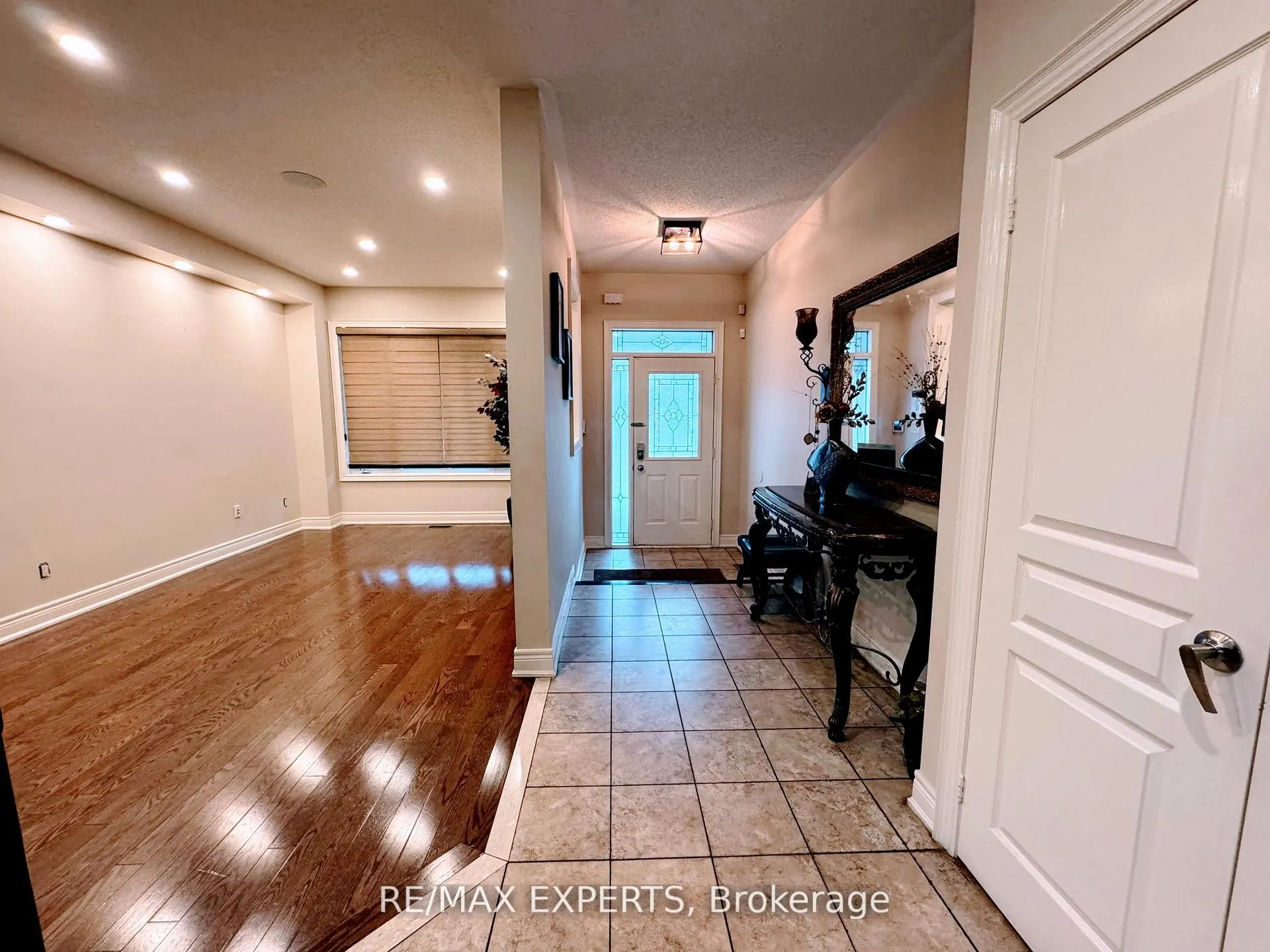 78 Bluffwood Crescent, #UPPER