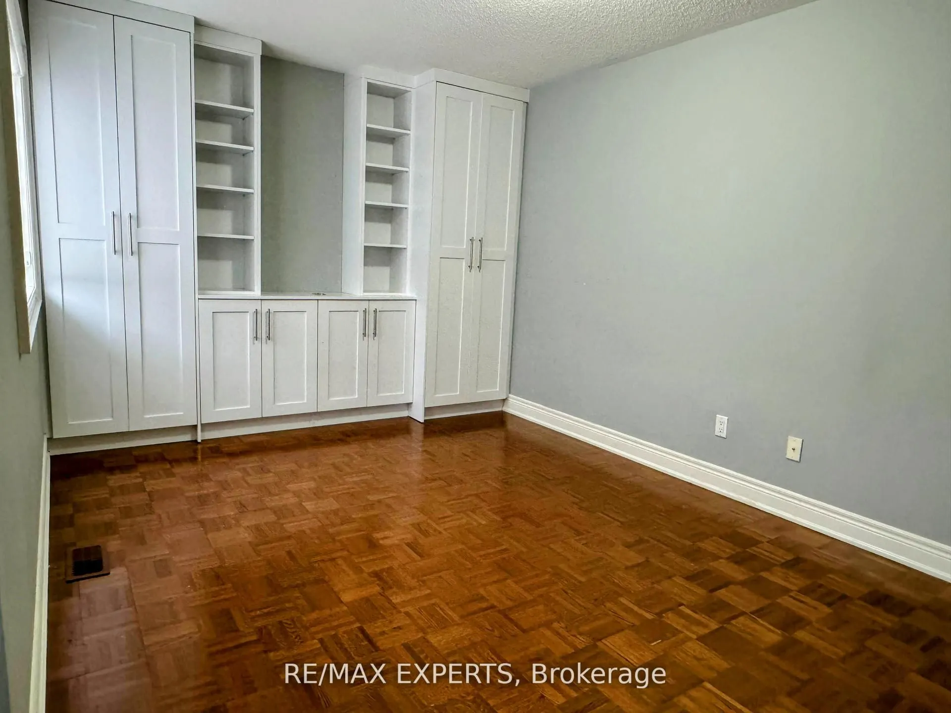 78 Bluffwood Crescent, #UPPER