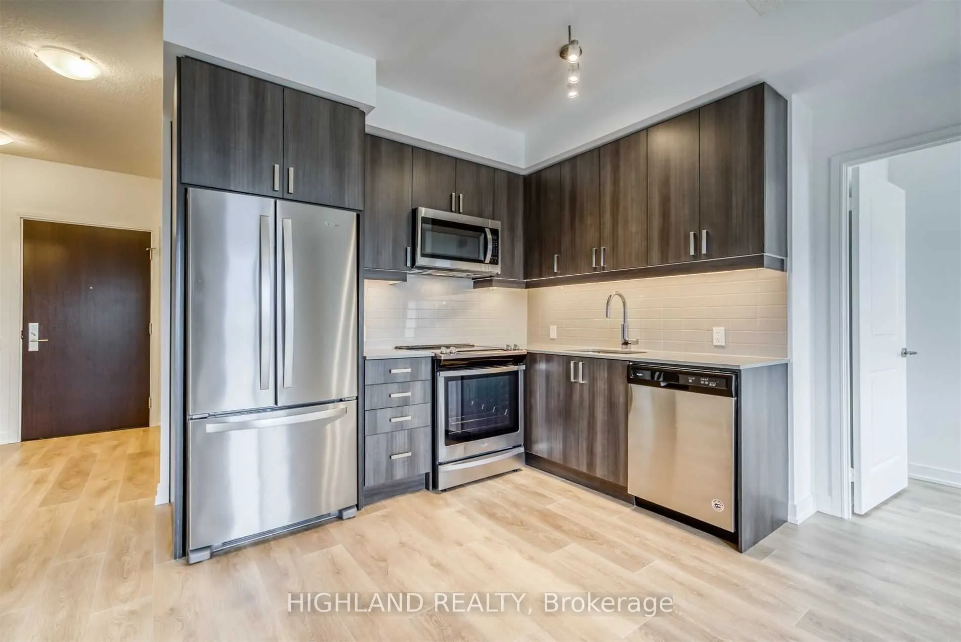 8 Nahani Way, #1120