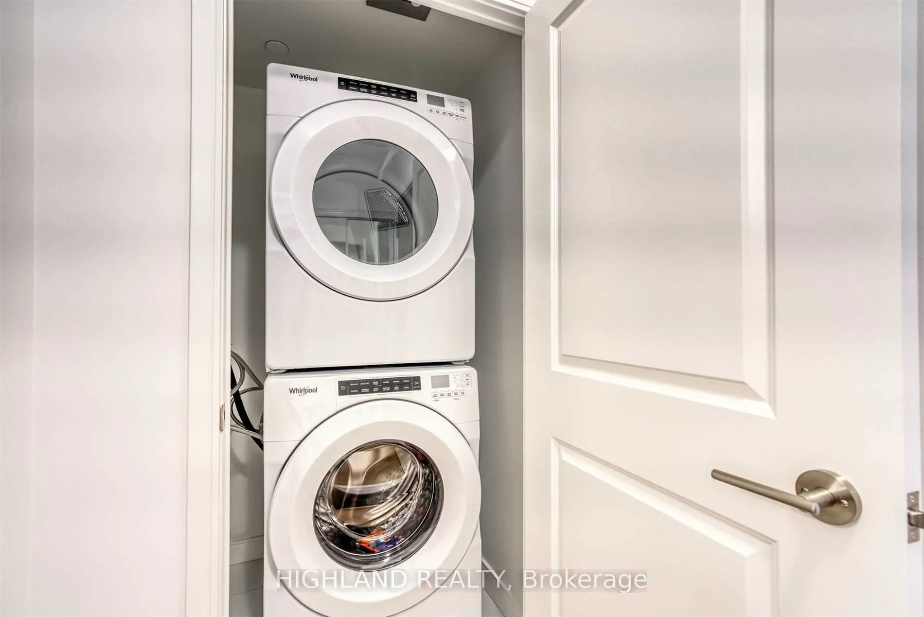 8 Nahani Way, #1120