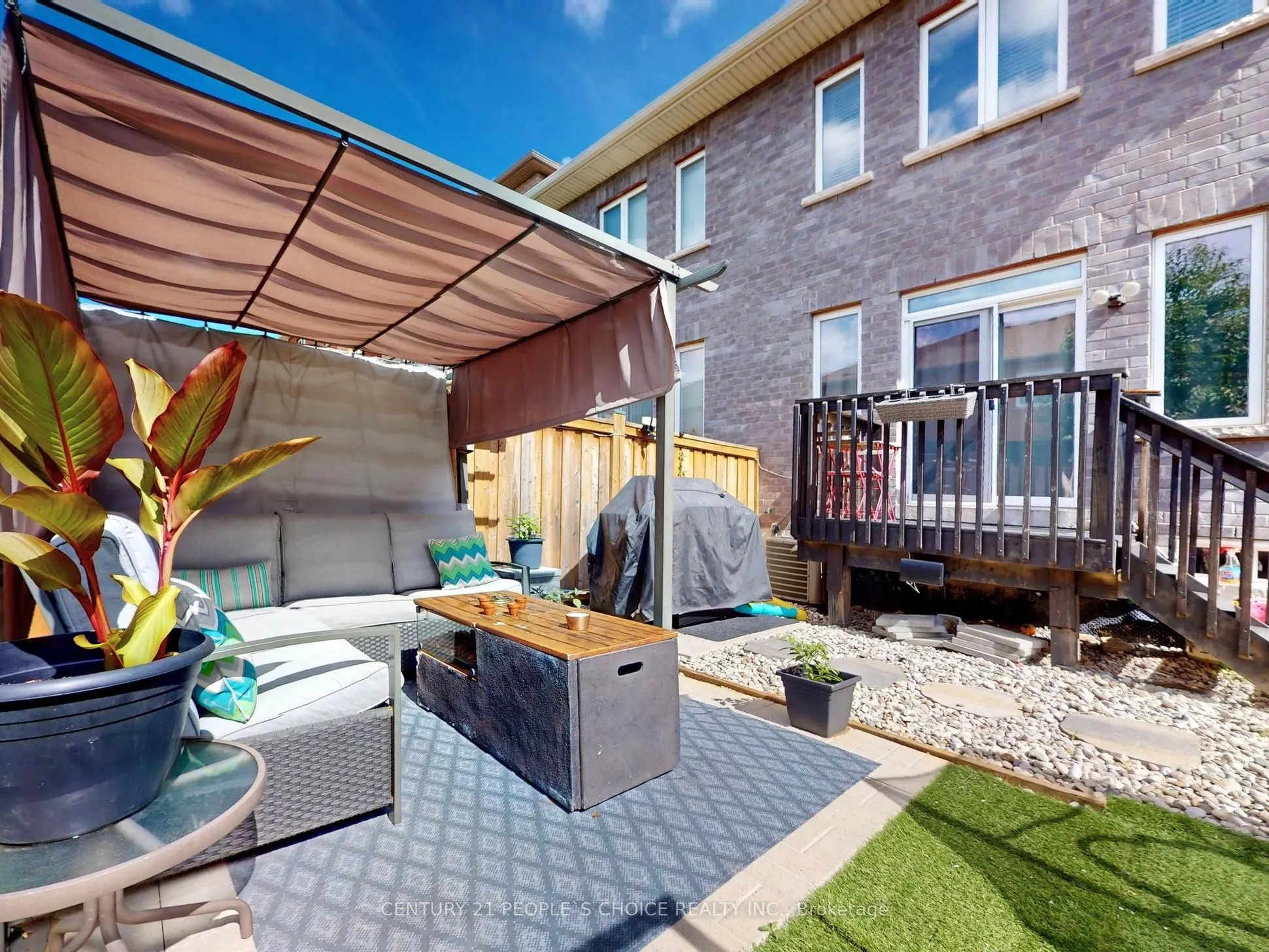 101 Preston meadows Avenue