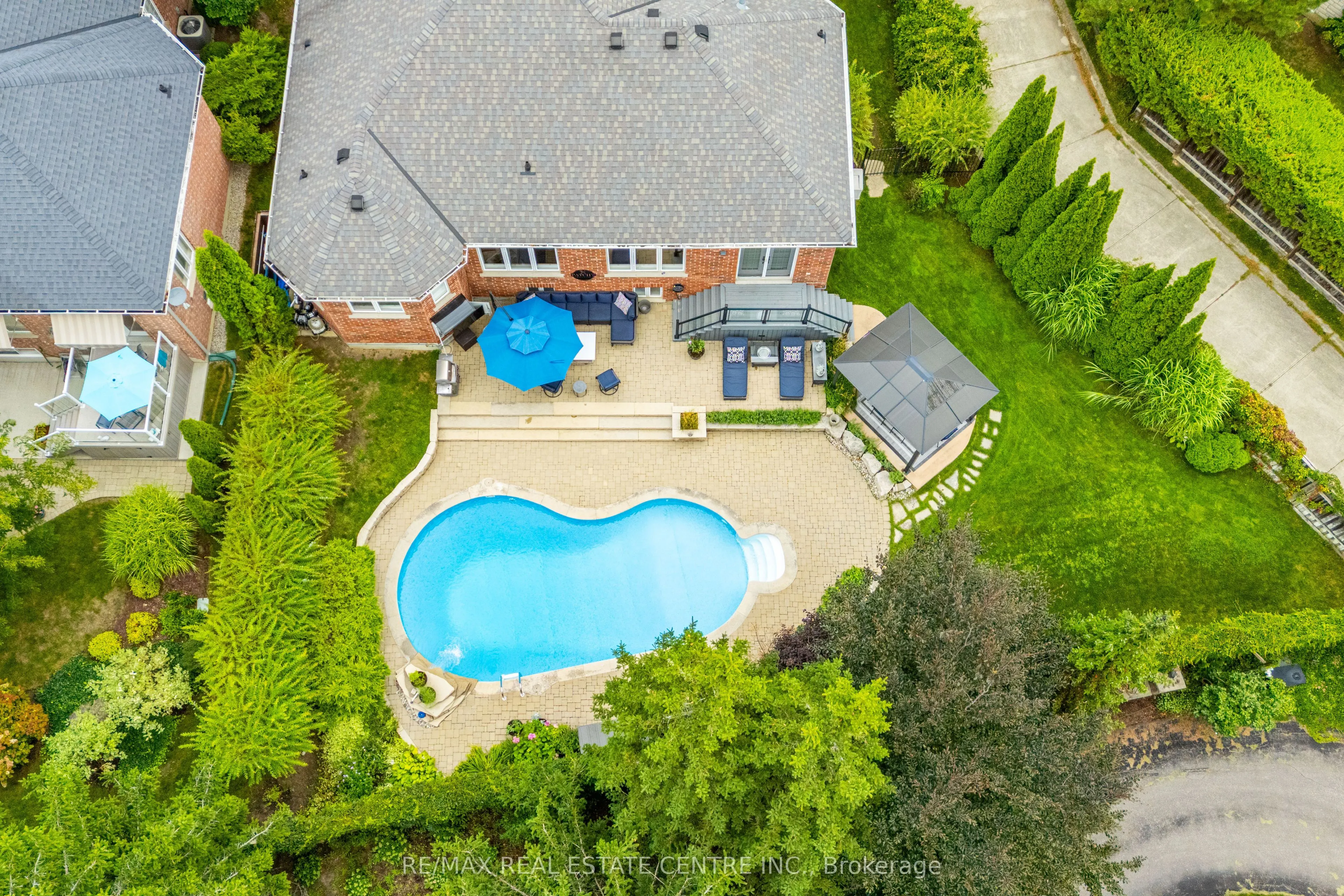 34 North Ridge Crescent
