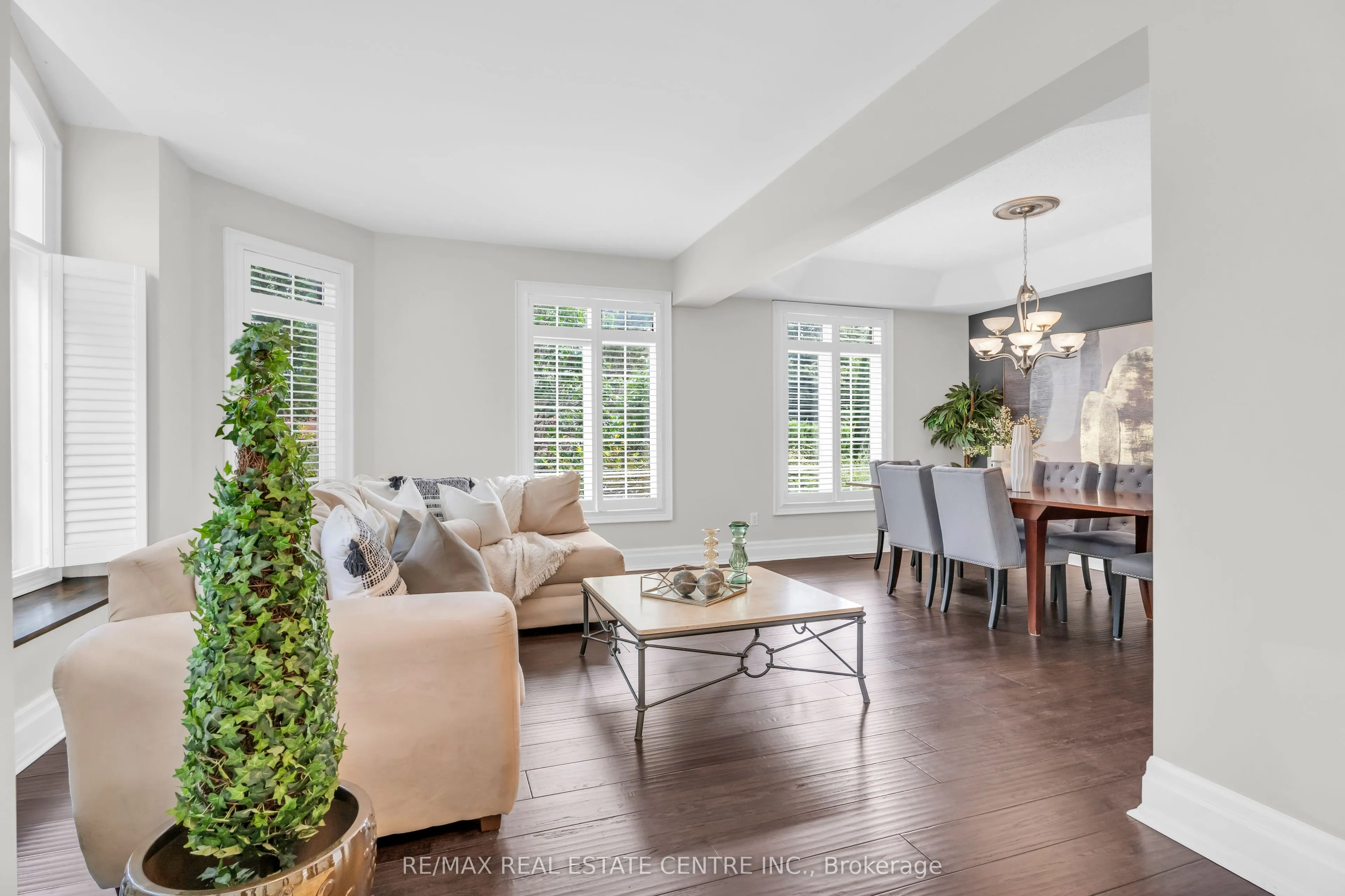 34 North Ridge Crescent