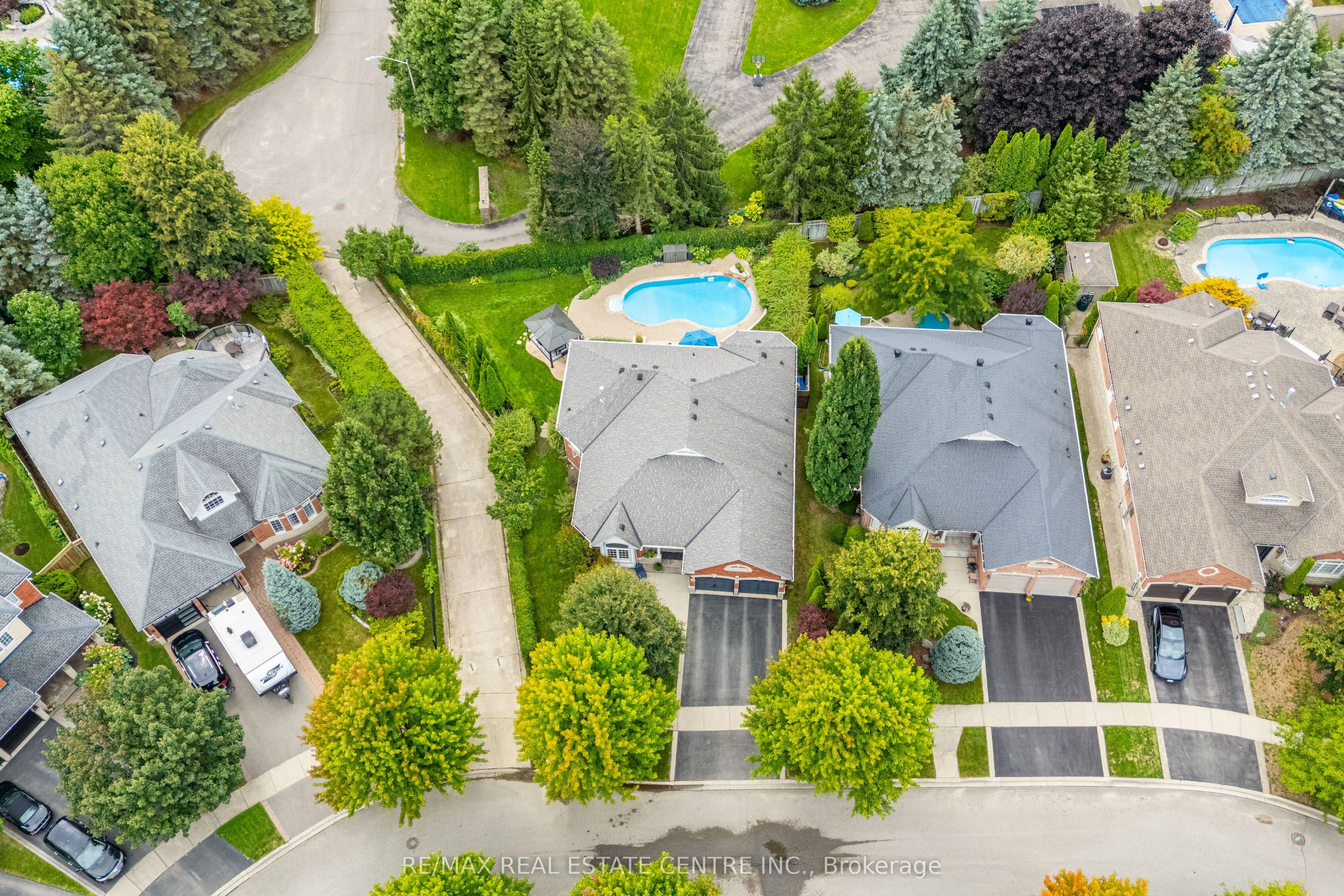 34 North Ridge Crescent