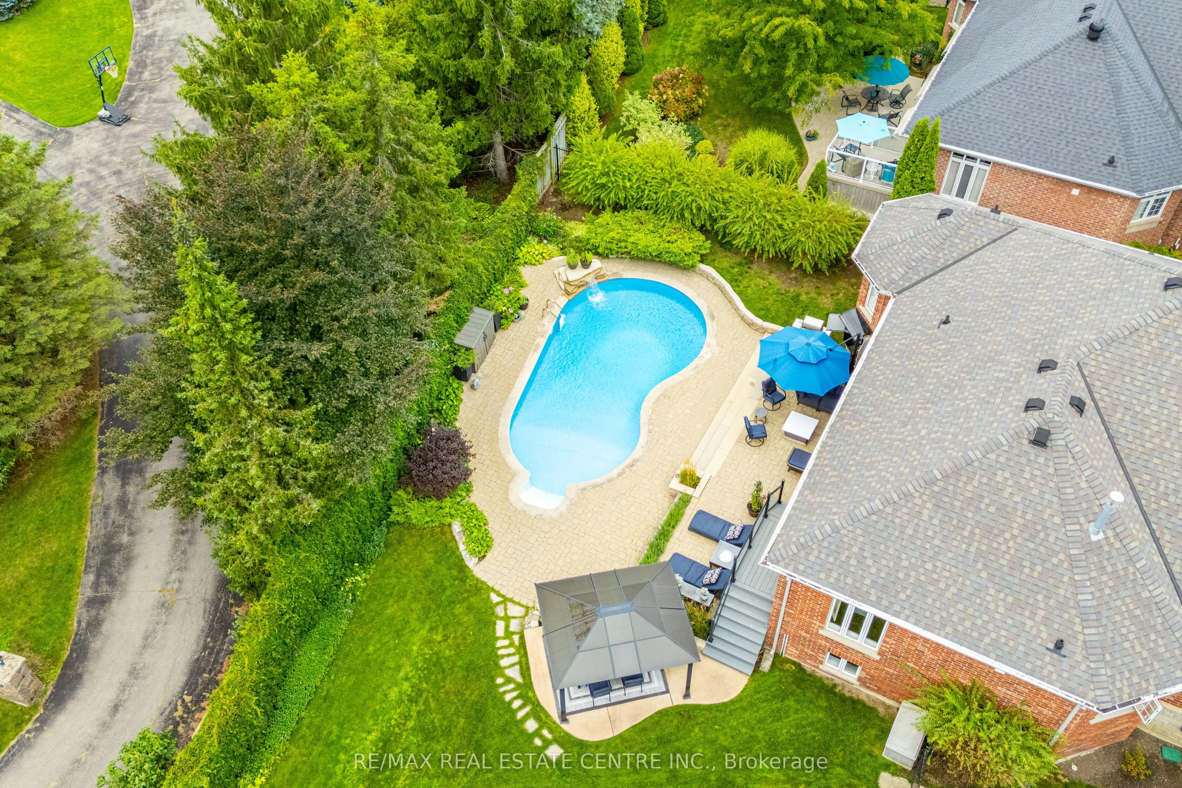 34 North Ridge Crescent