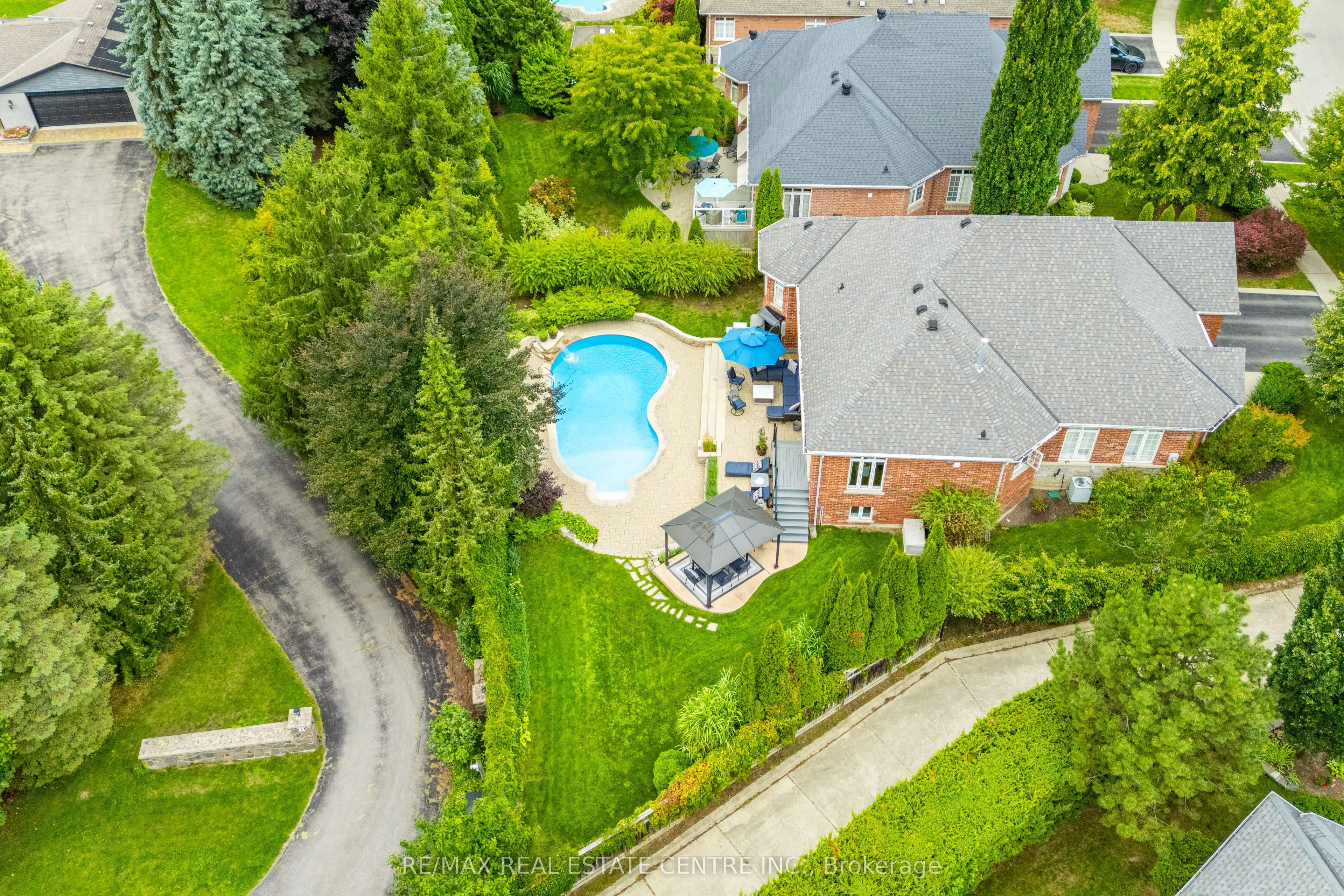 34 North Ridge Crescent