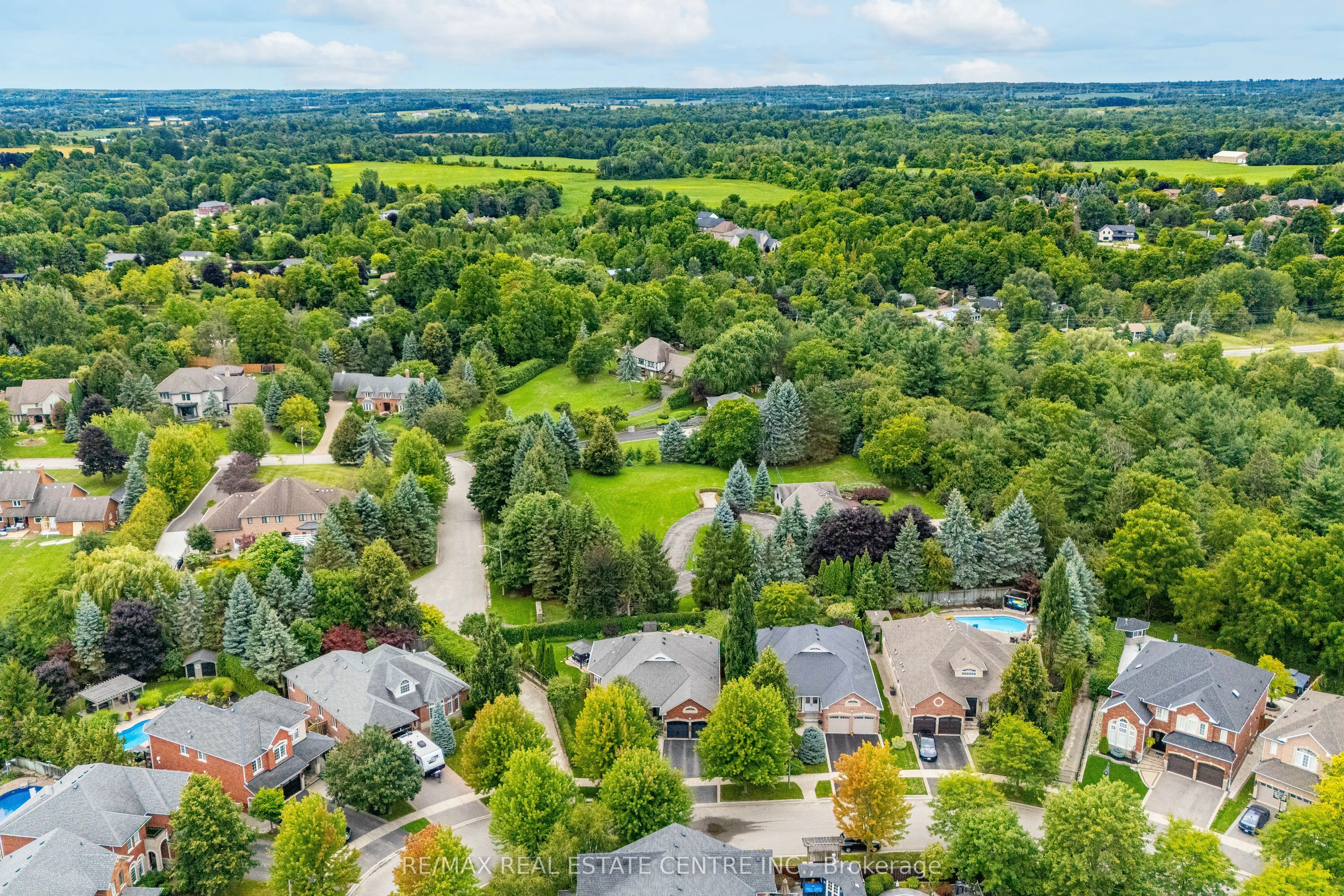 34 North Ridge Crescent