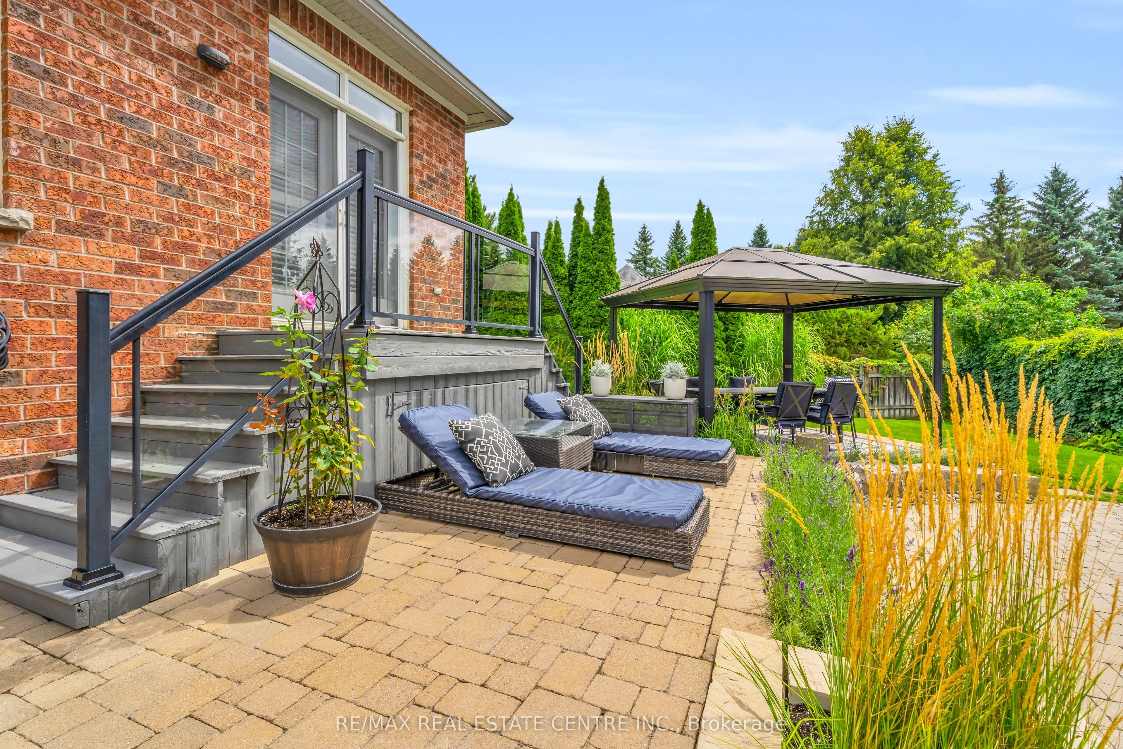 34 North Ridge Crescent