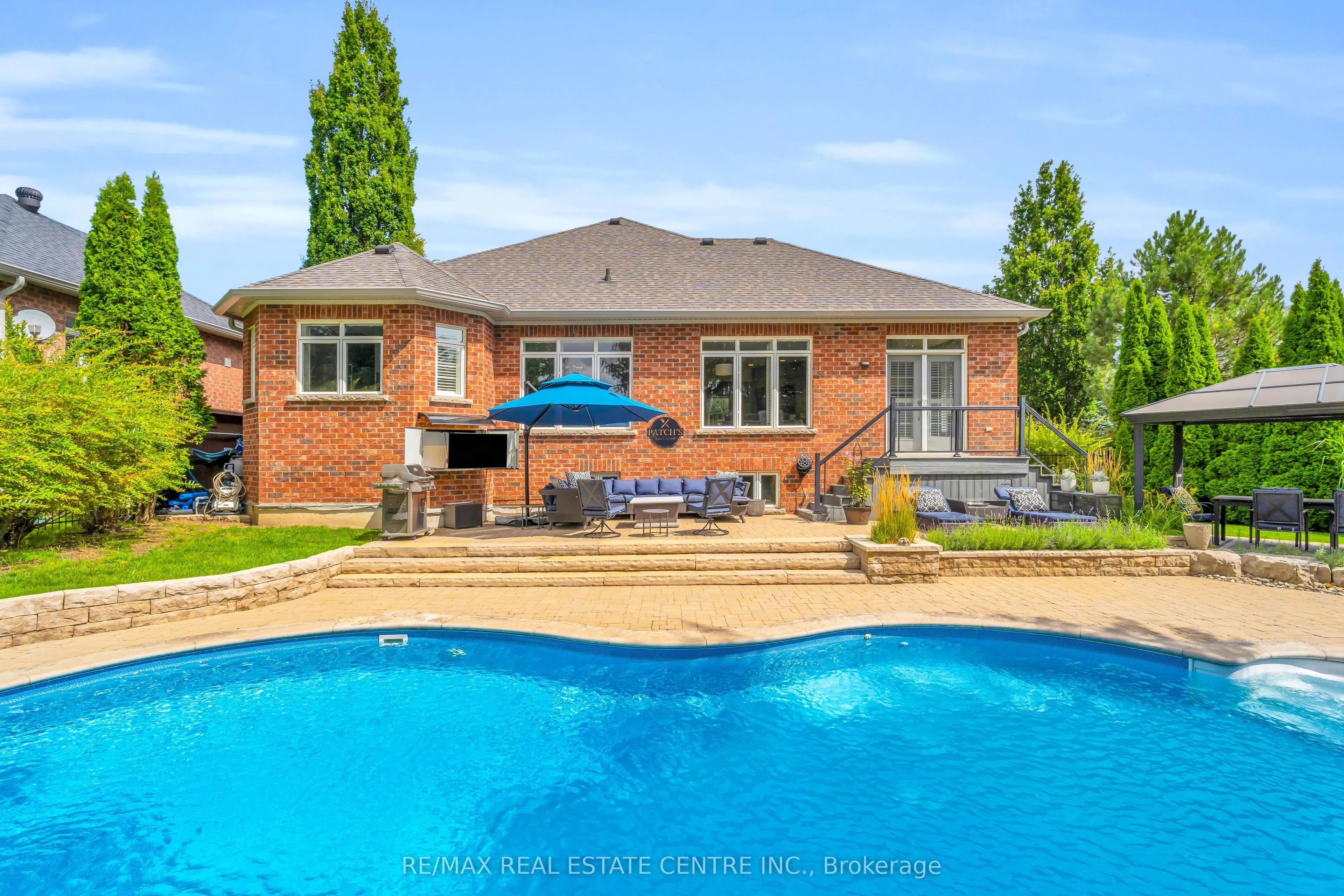 34 North Ridge Crescent
