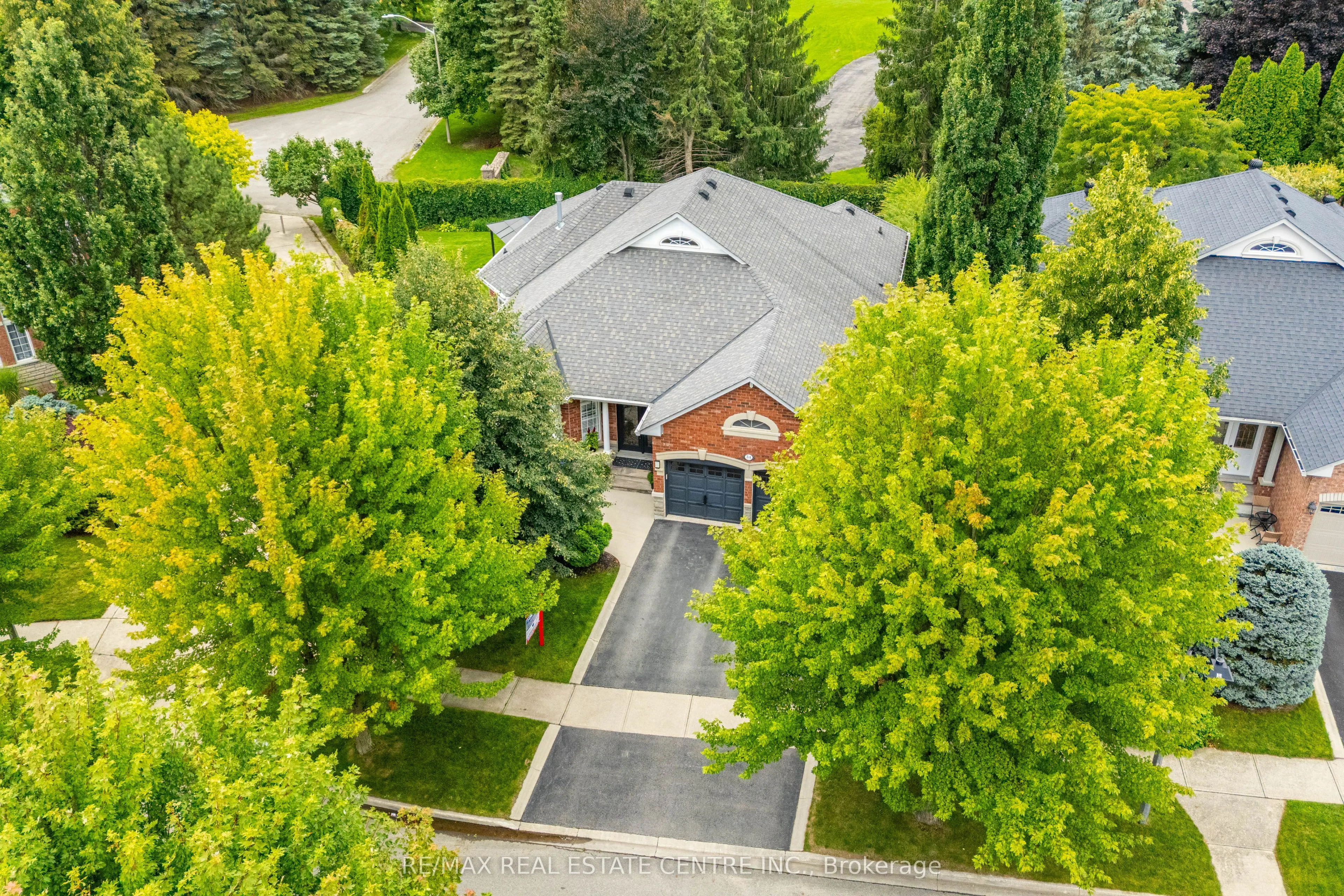 34 North Ridge Crescent