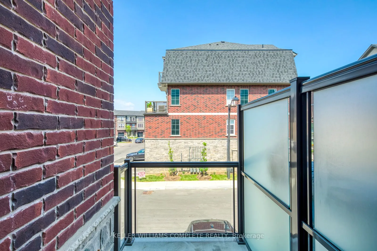 445 Ontario Street S, #76