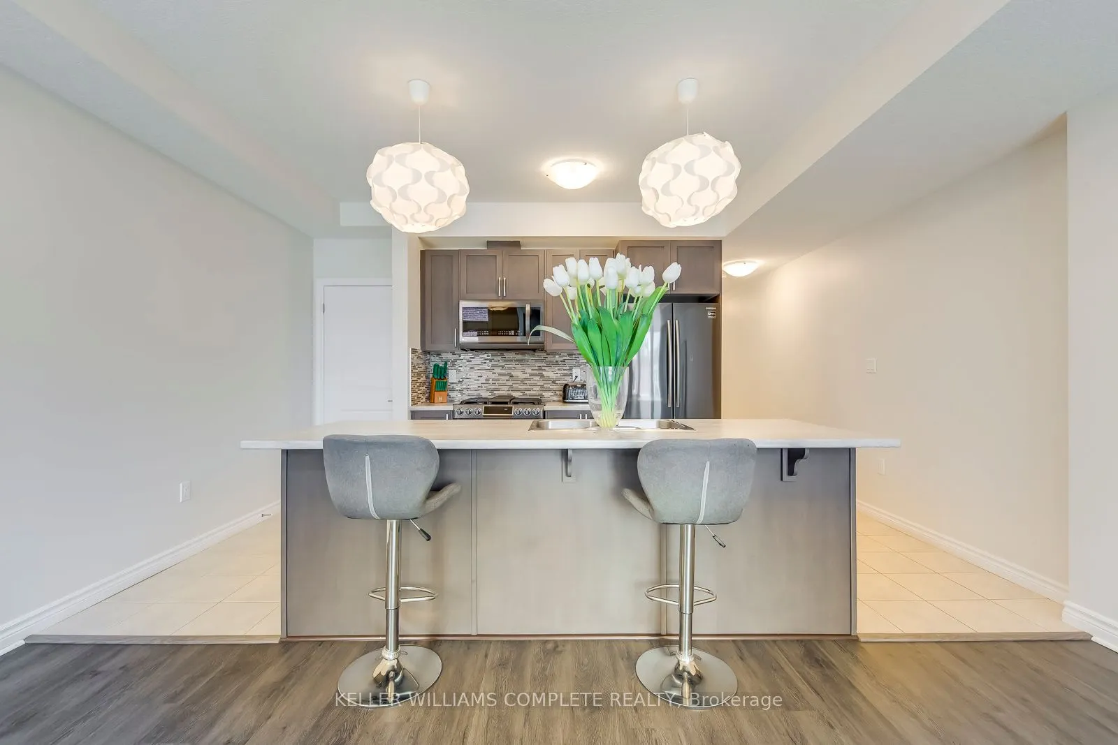 445 Ontario Street S, #76