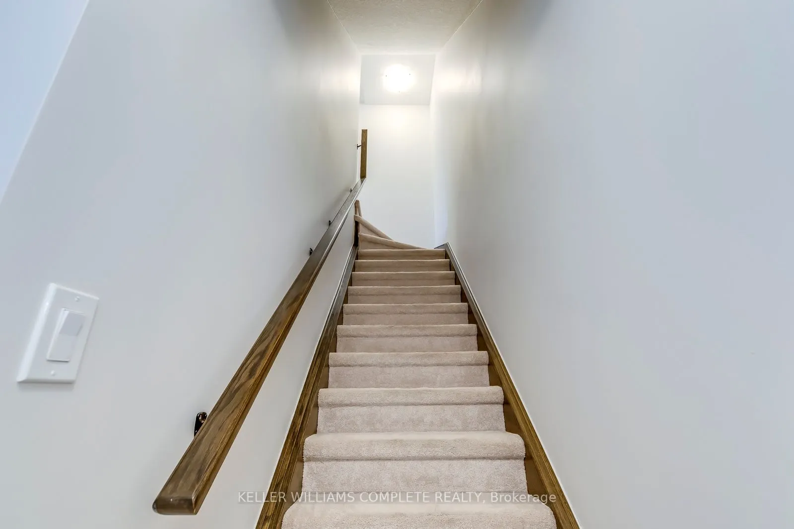 445 Ontario Street S, #76