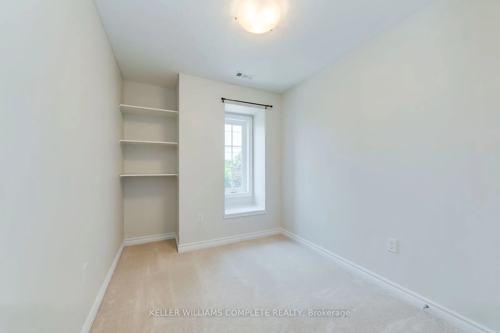 445 Ontario Street S, #76