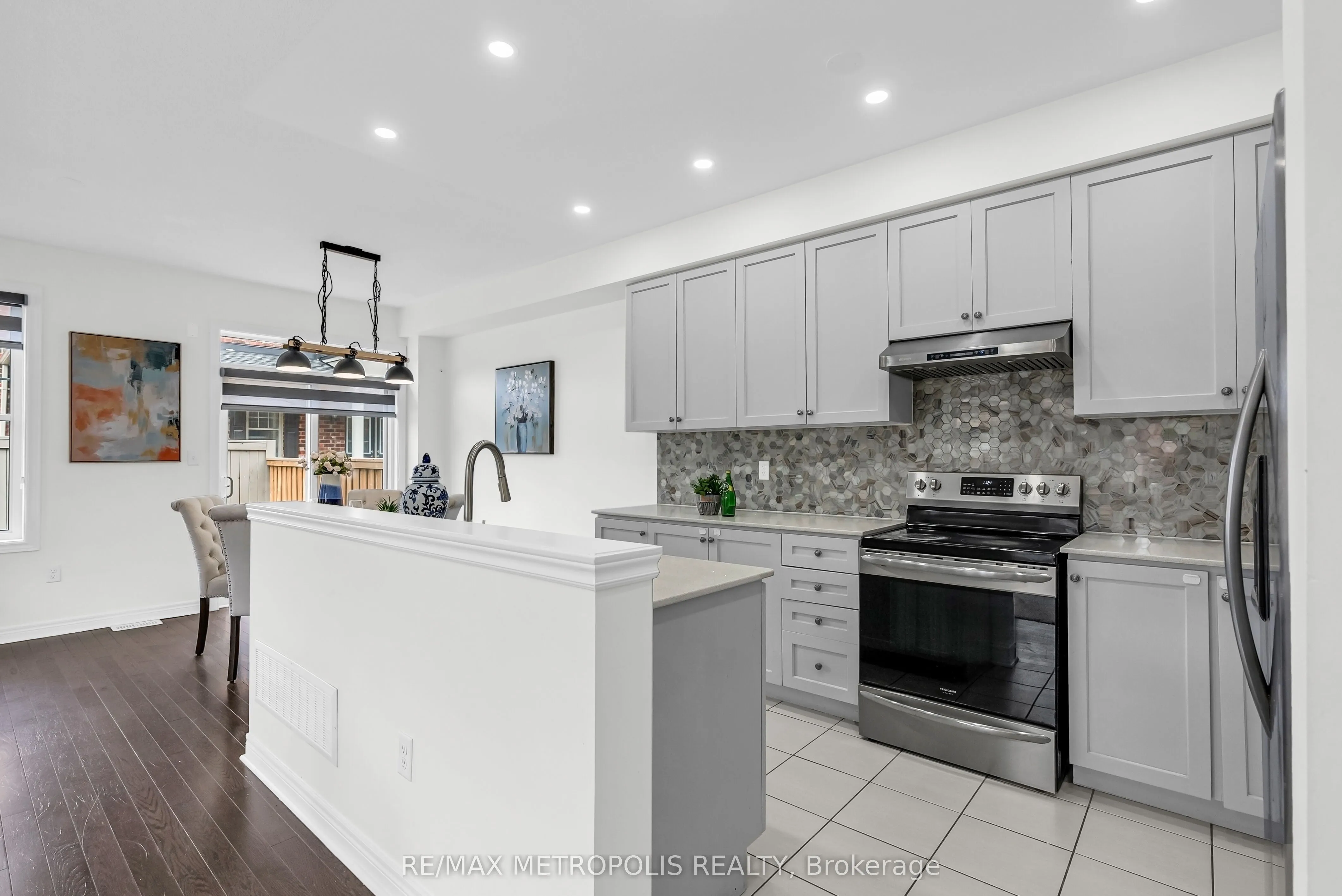 43 Pearman Crescent