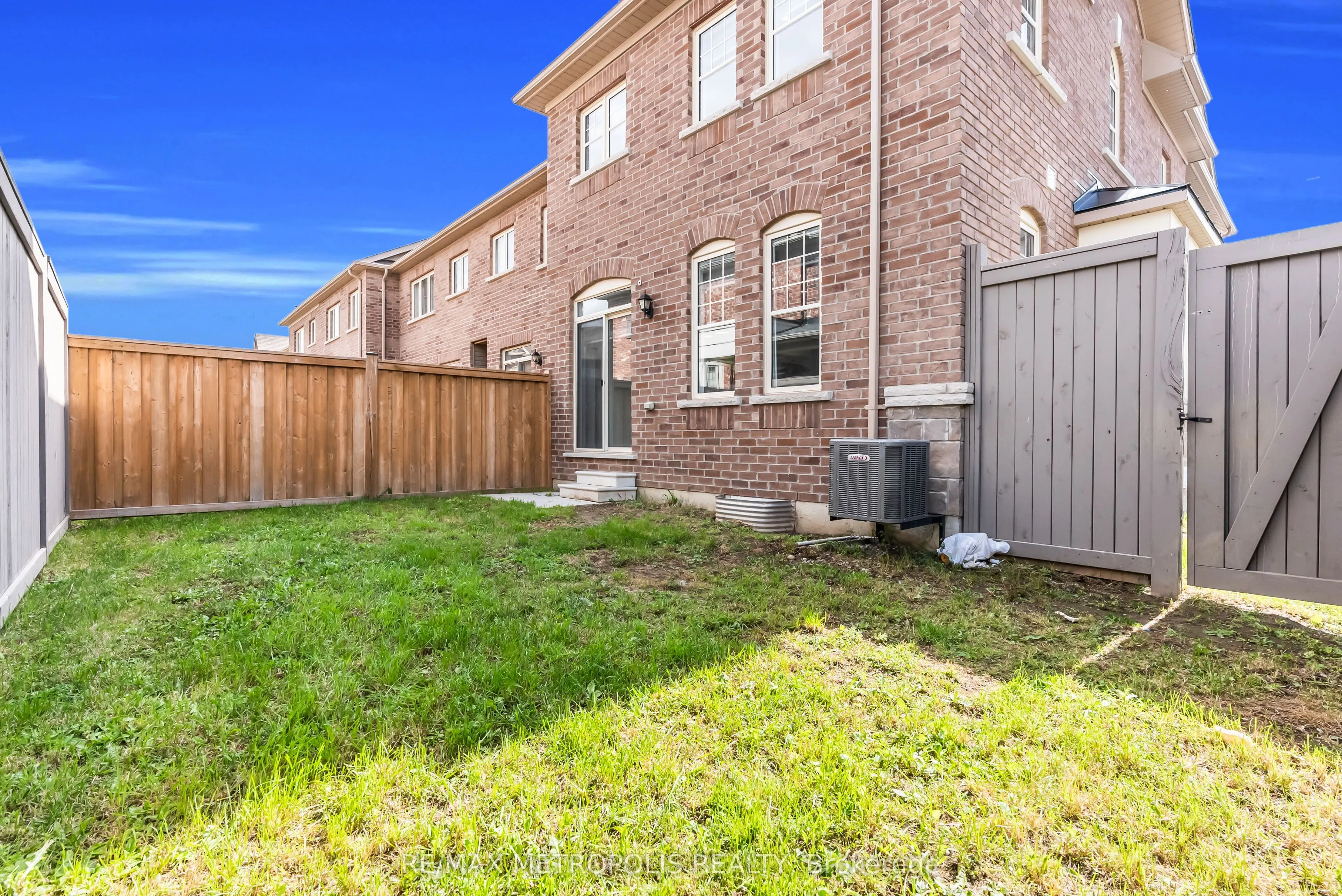 43 Pearman Crescent
