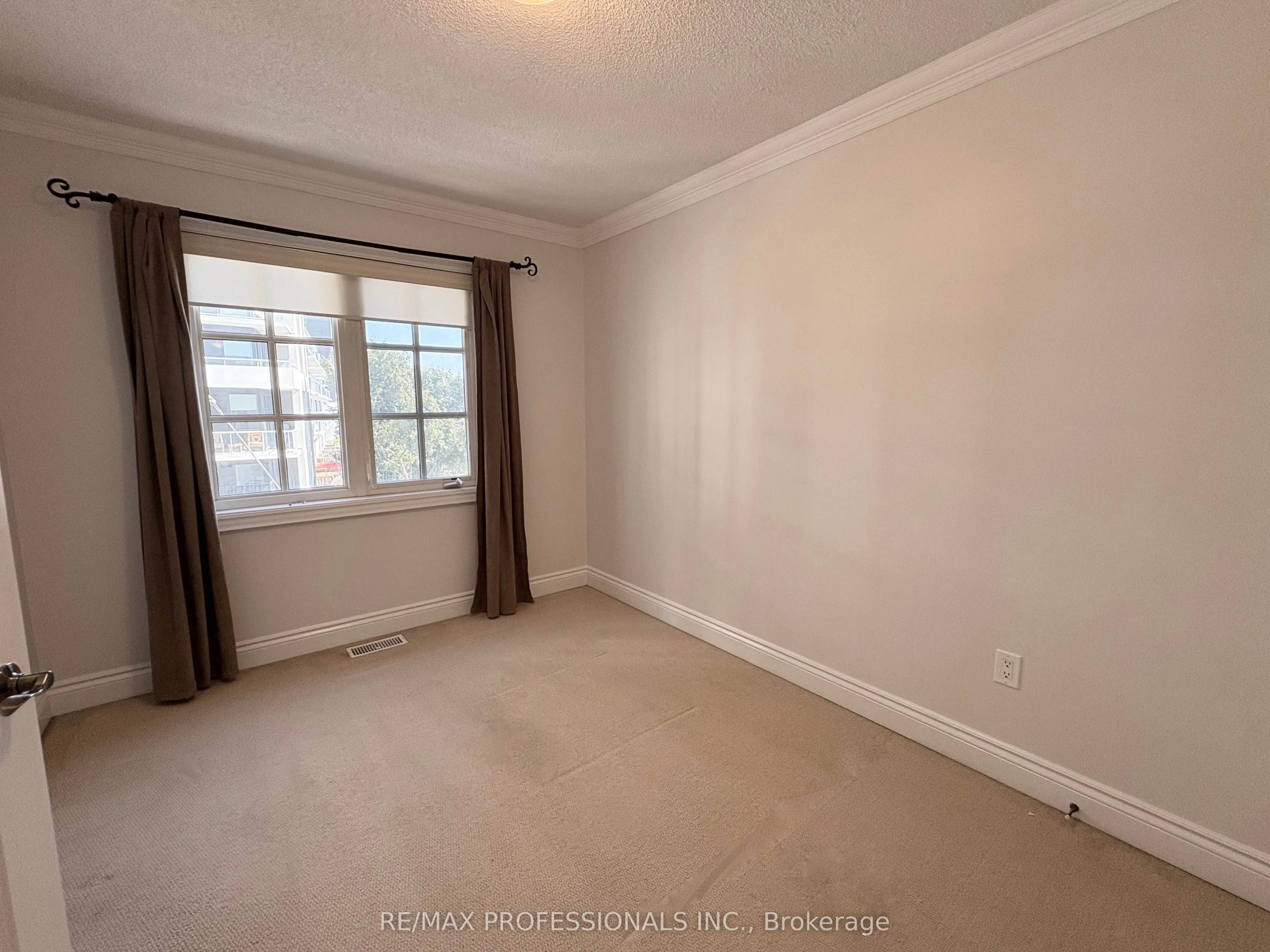 120 Bronte Road, #12
