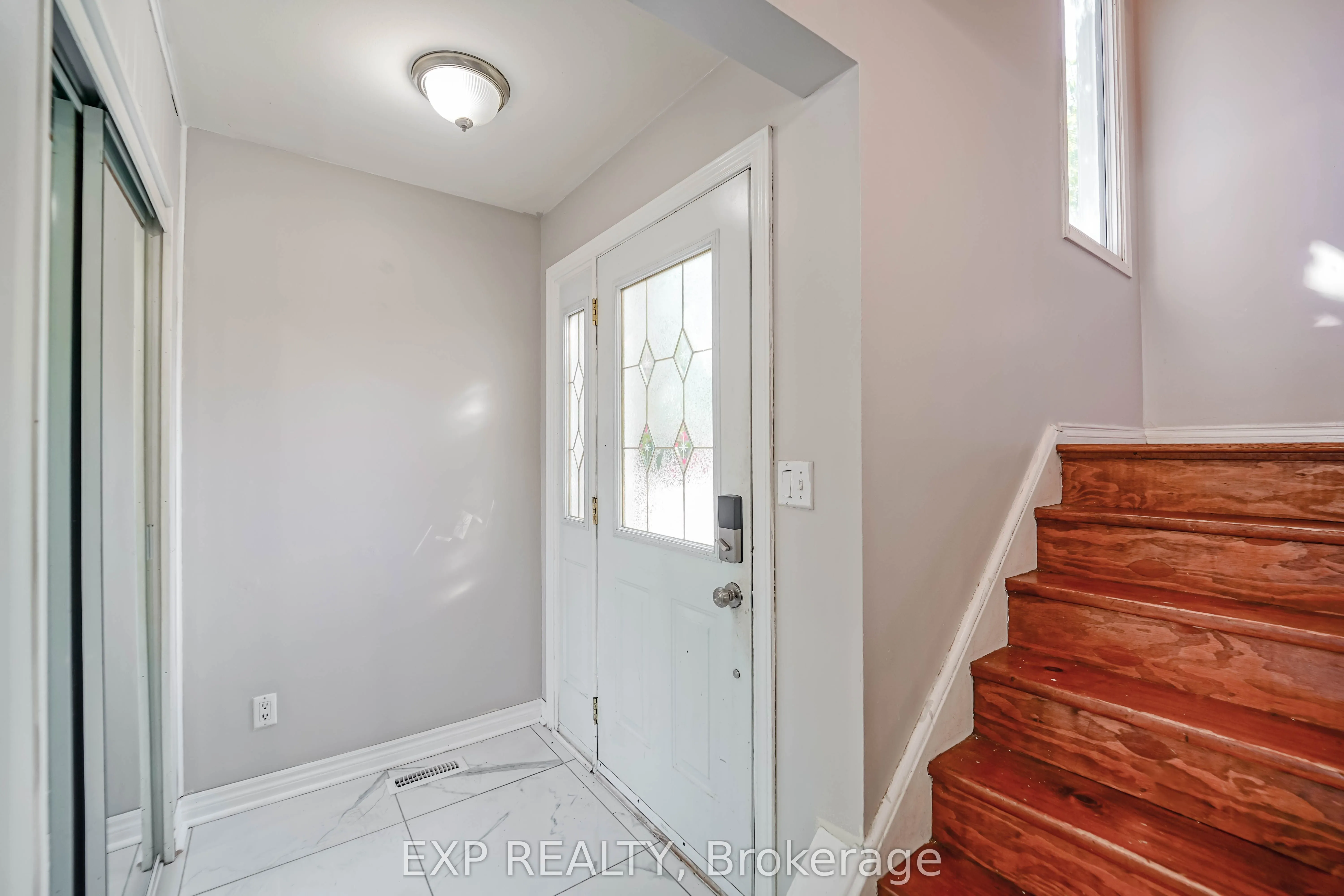 76 Salisbury Circle