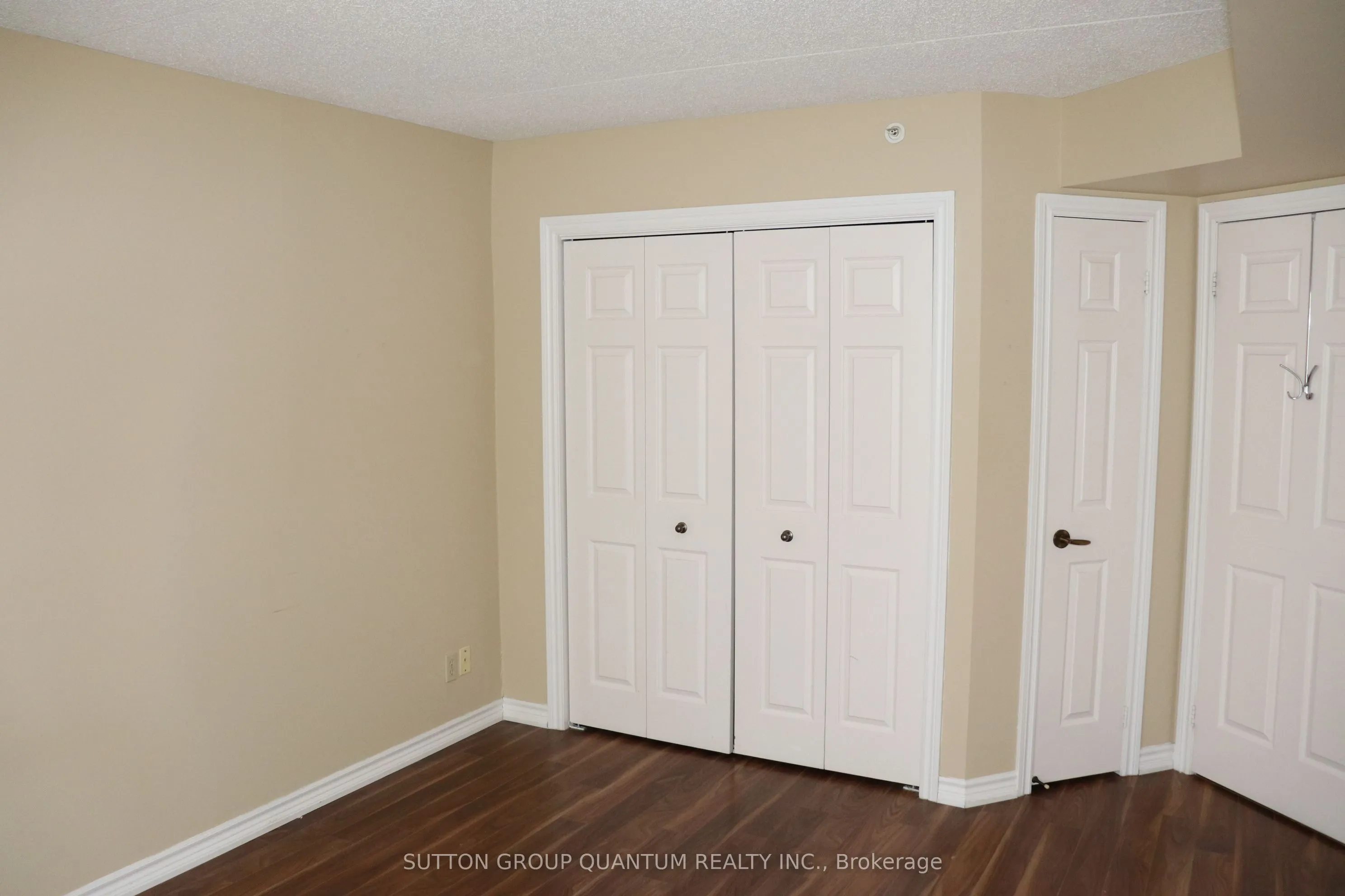 4025 Kilmer Drive N, #301