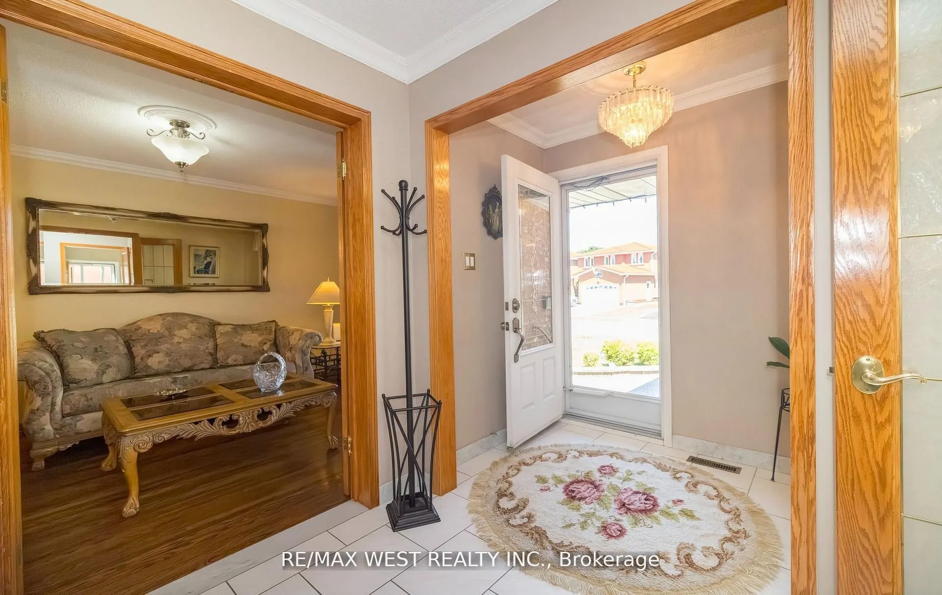 52 Amantine Crescent