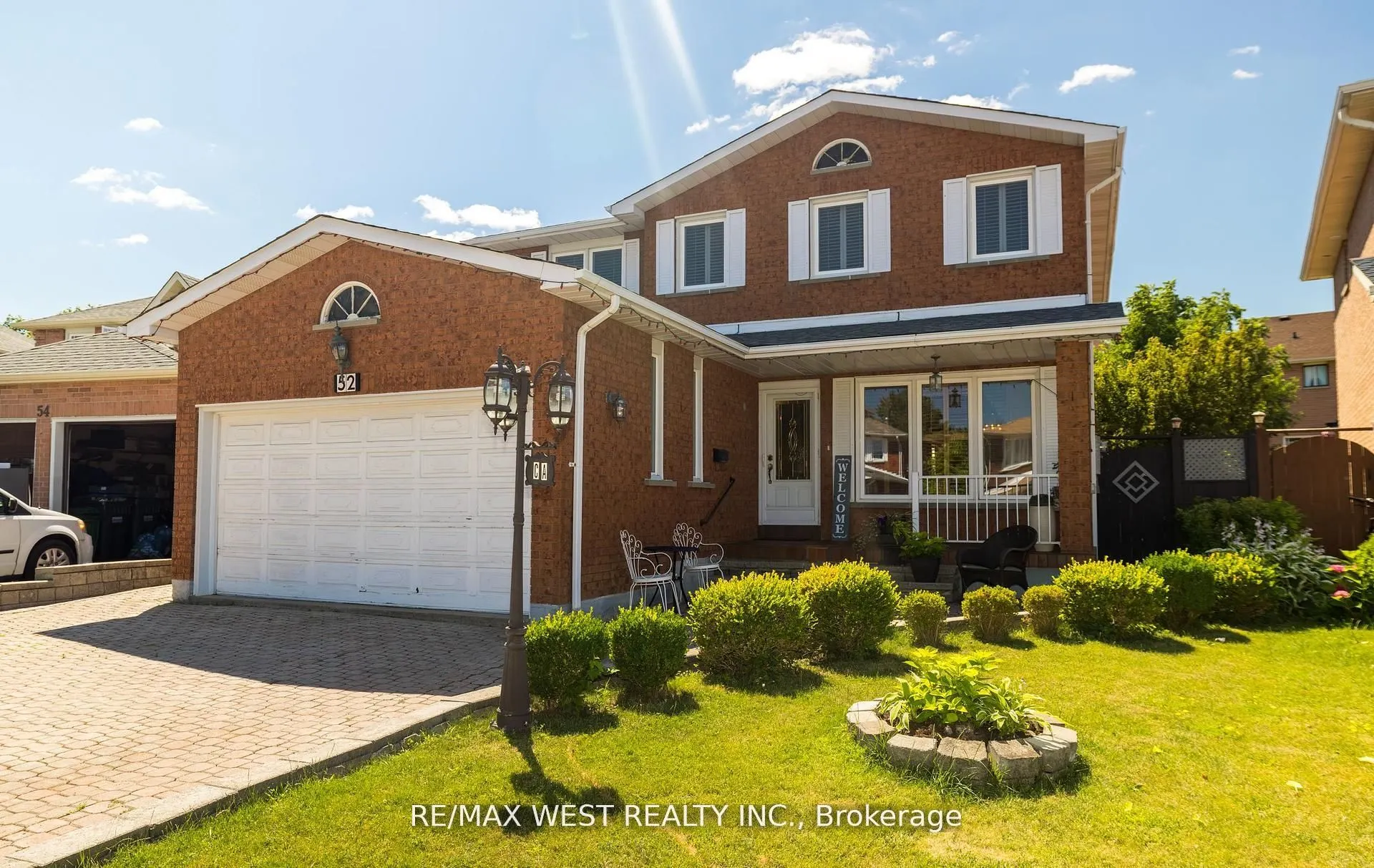 52 Amantine Crescent