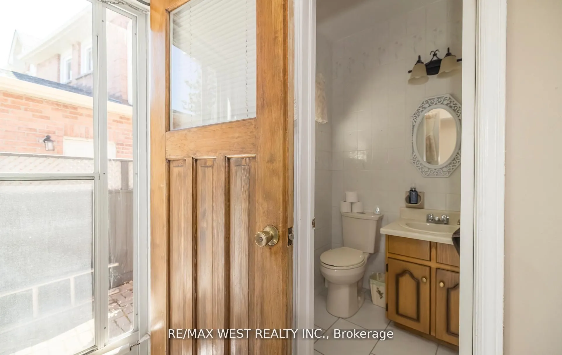 52 Amantine Crescent