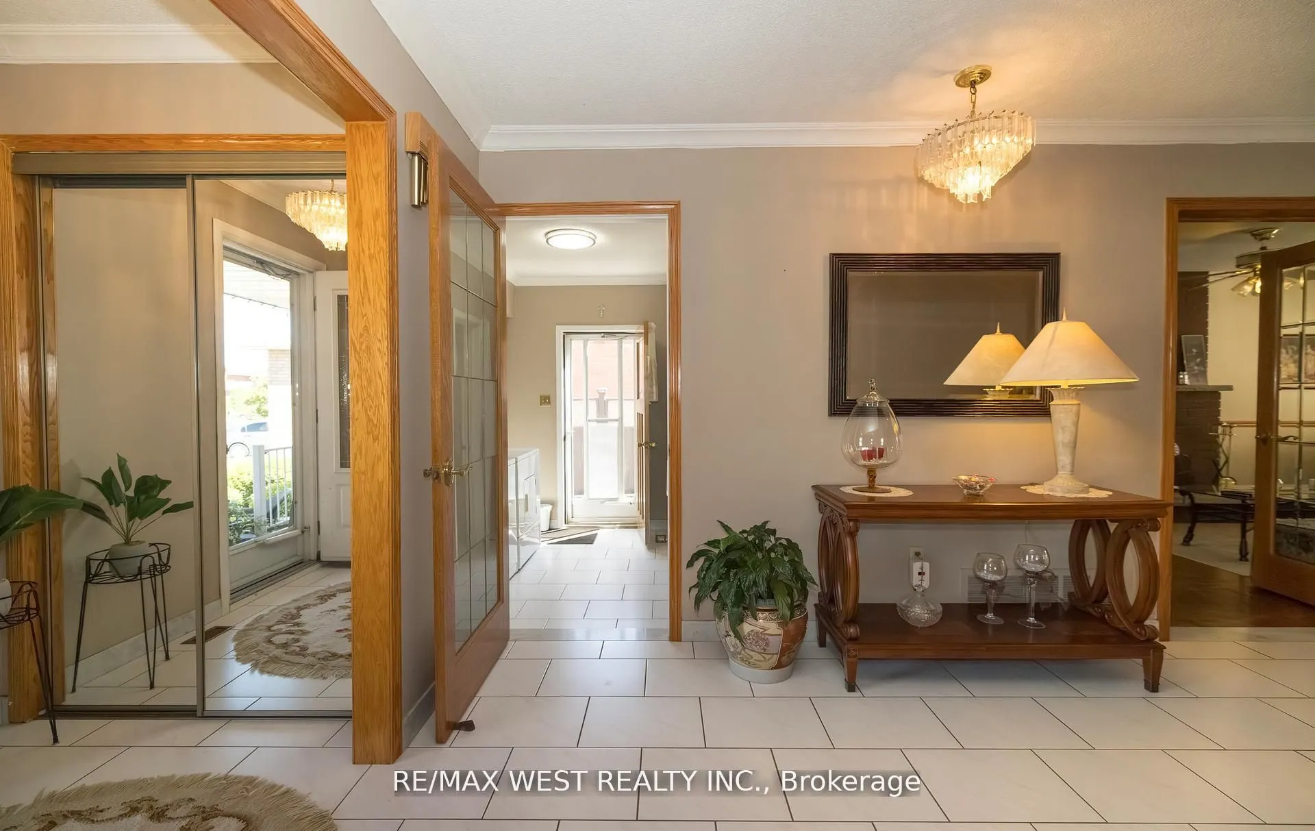 52 Amantine Crescent