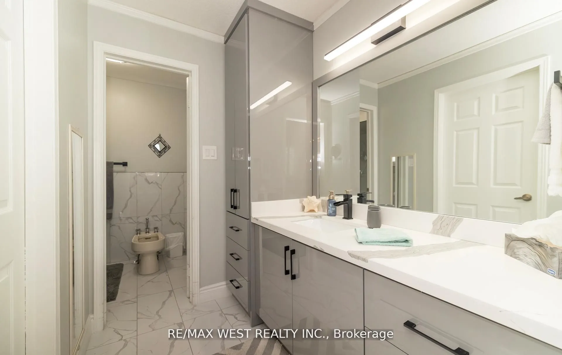 52 Amantine Crescent