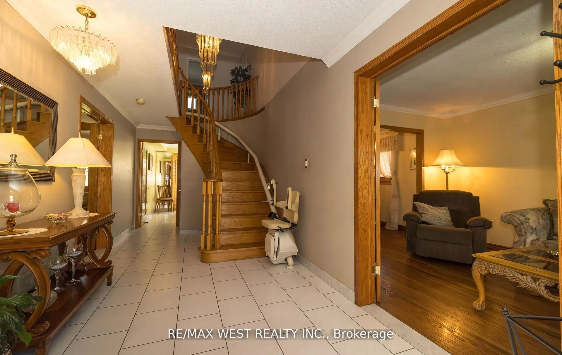 52 Amantine Crescent